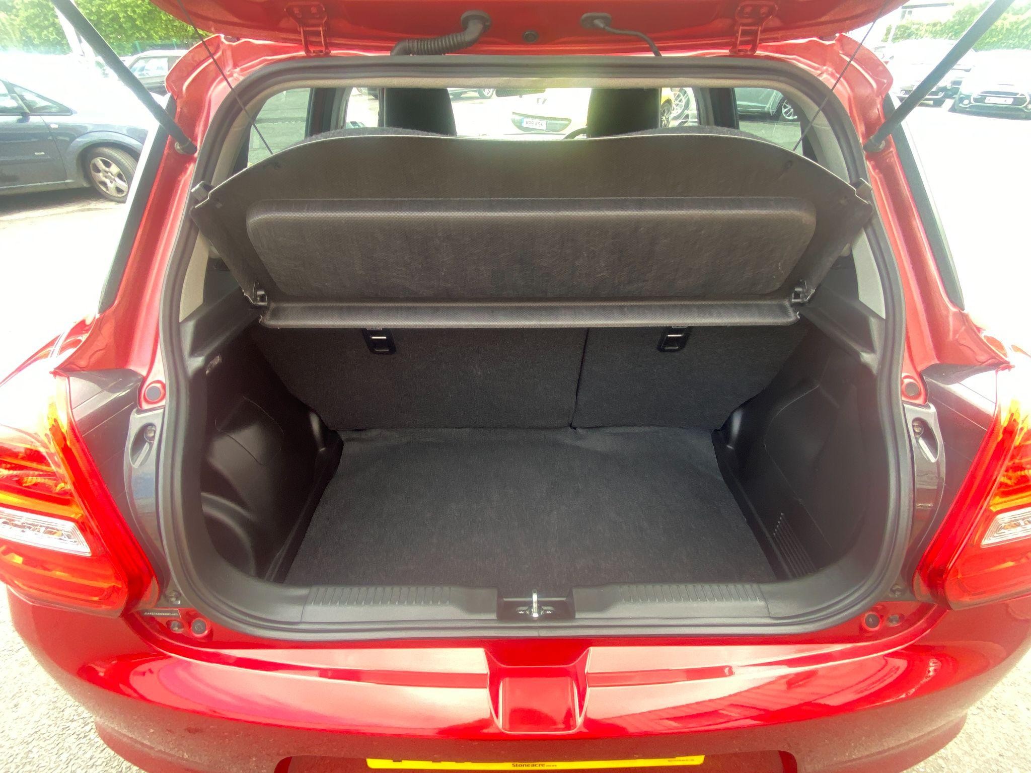 Suzuki Swift Image 10