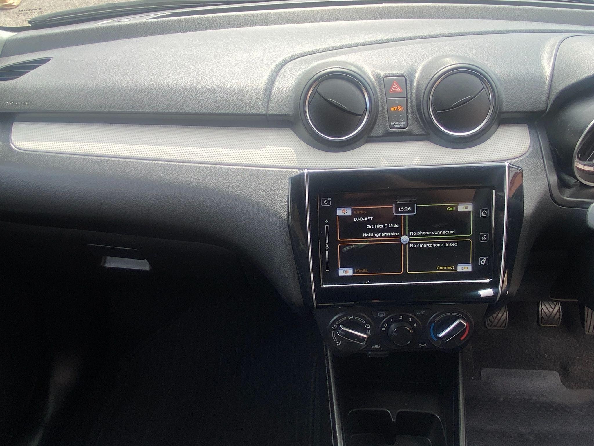 Suzuki Swift Image 16