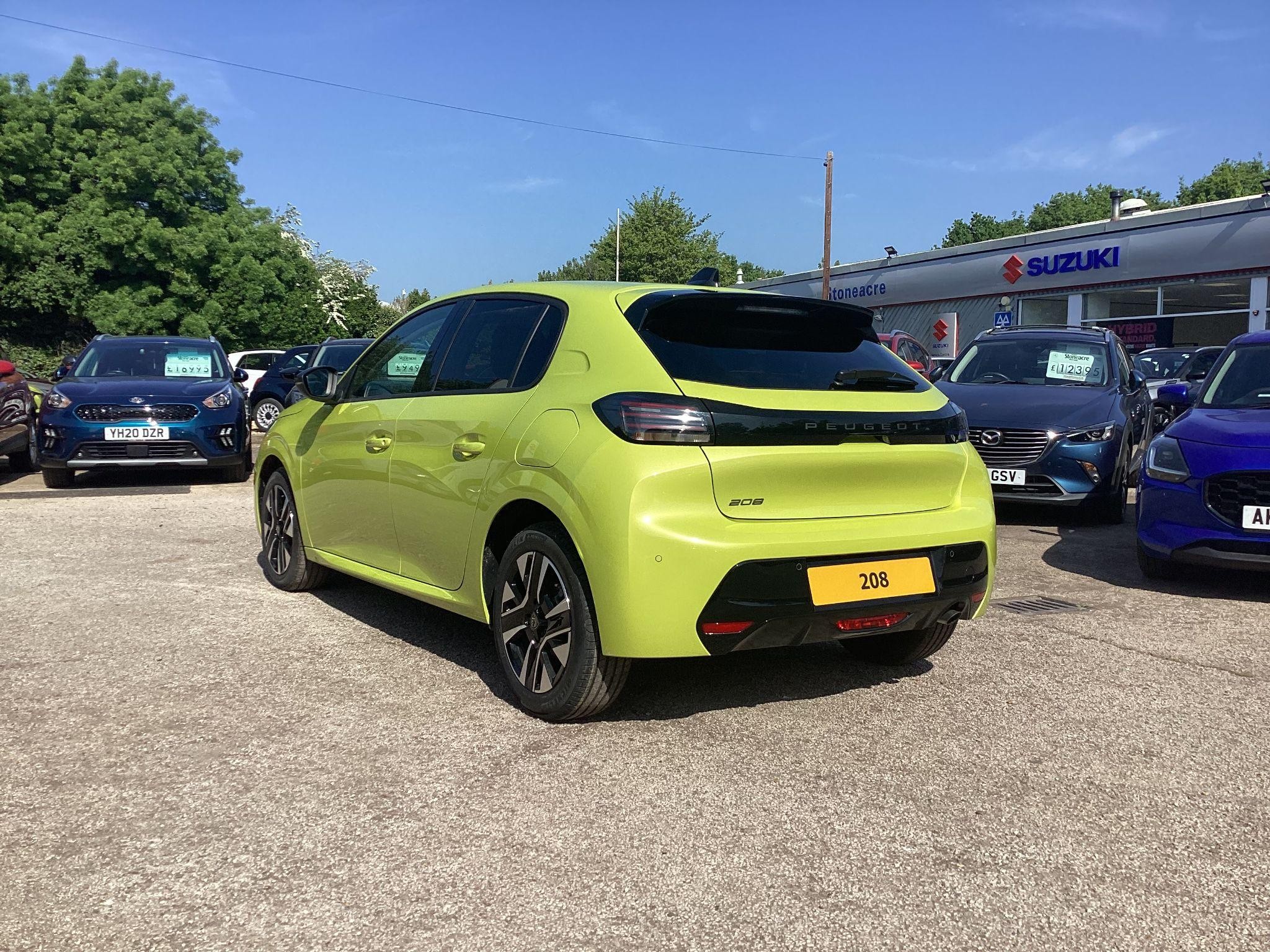Peugeot 208 Image 4