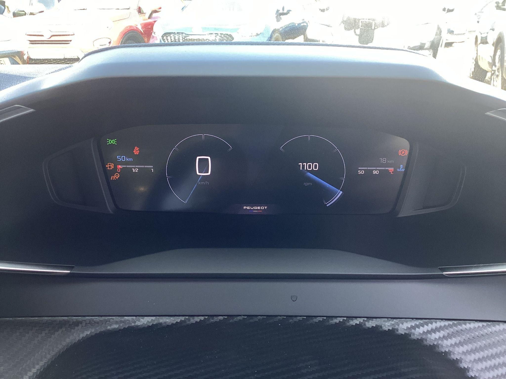 Peugeot 208 Image 18