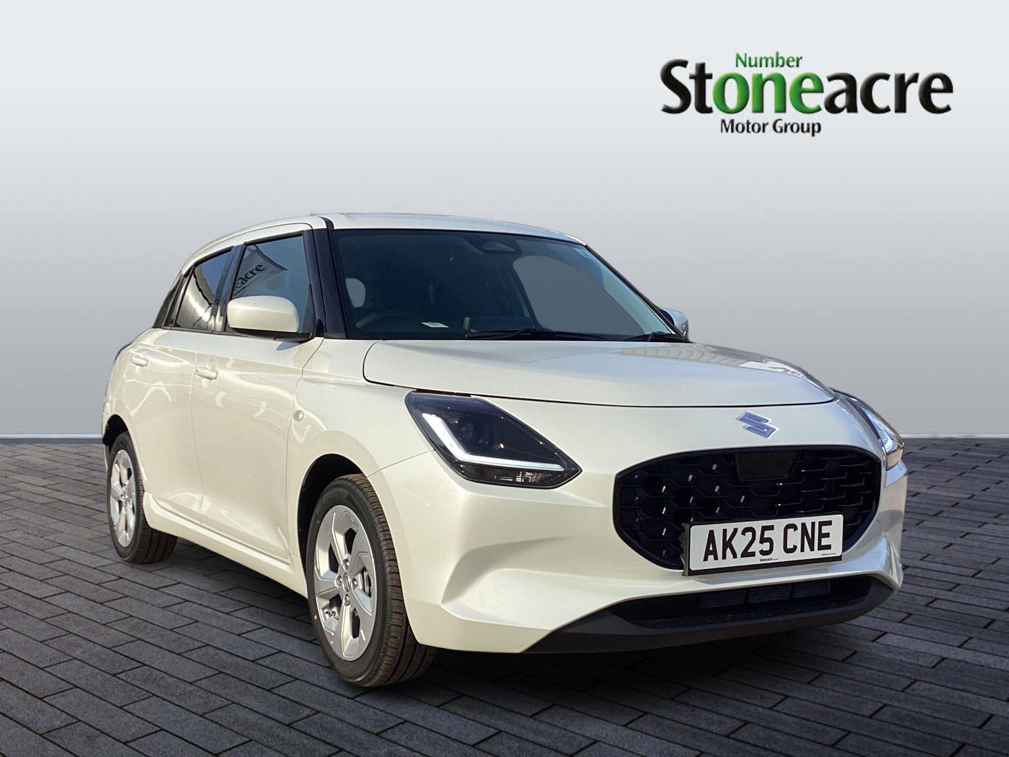 Suzuki Swift Image 1