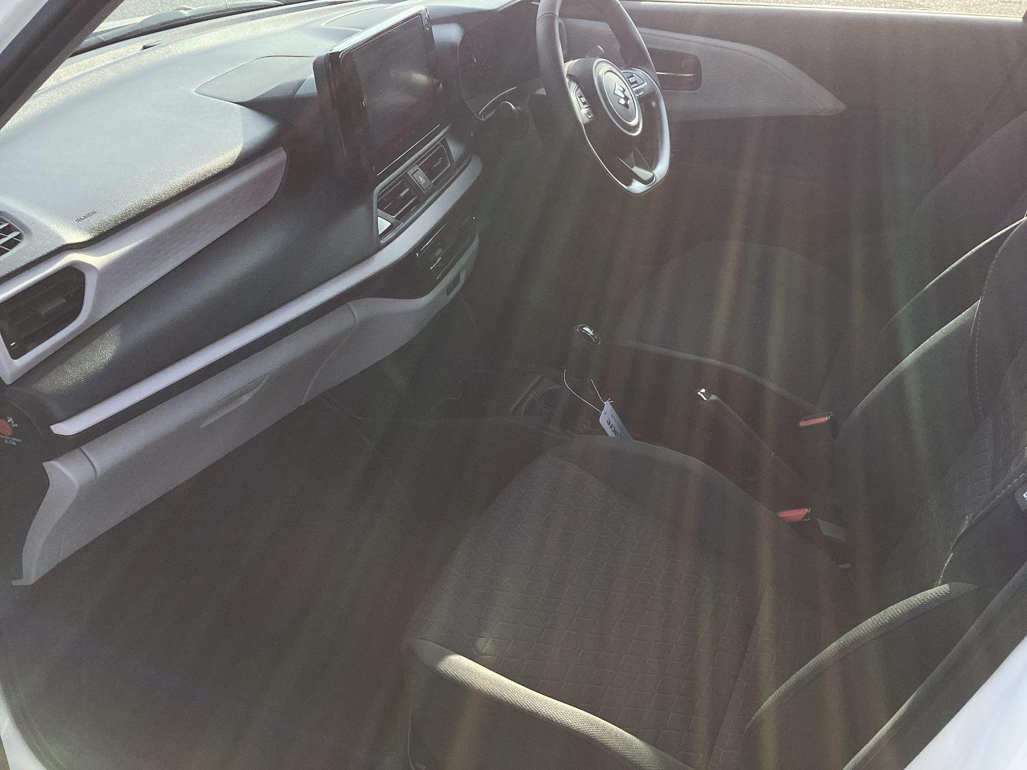 Suzuki Swift Image 11