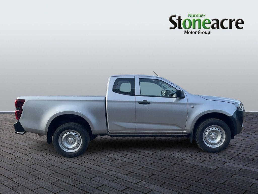Isuzu D-Max Utility Image 2