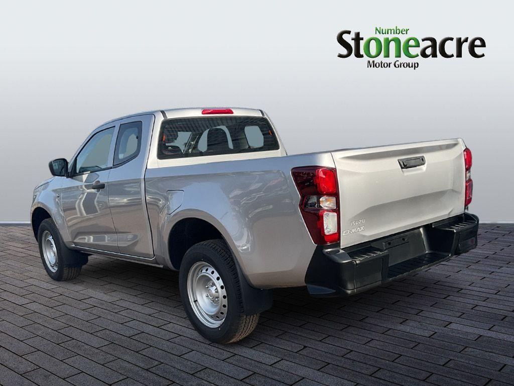 Isuzu D-Max Utility Image 5