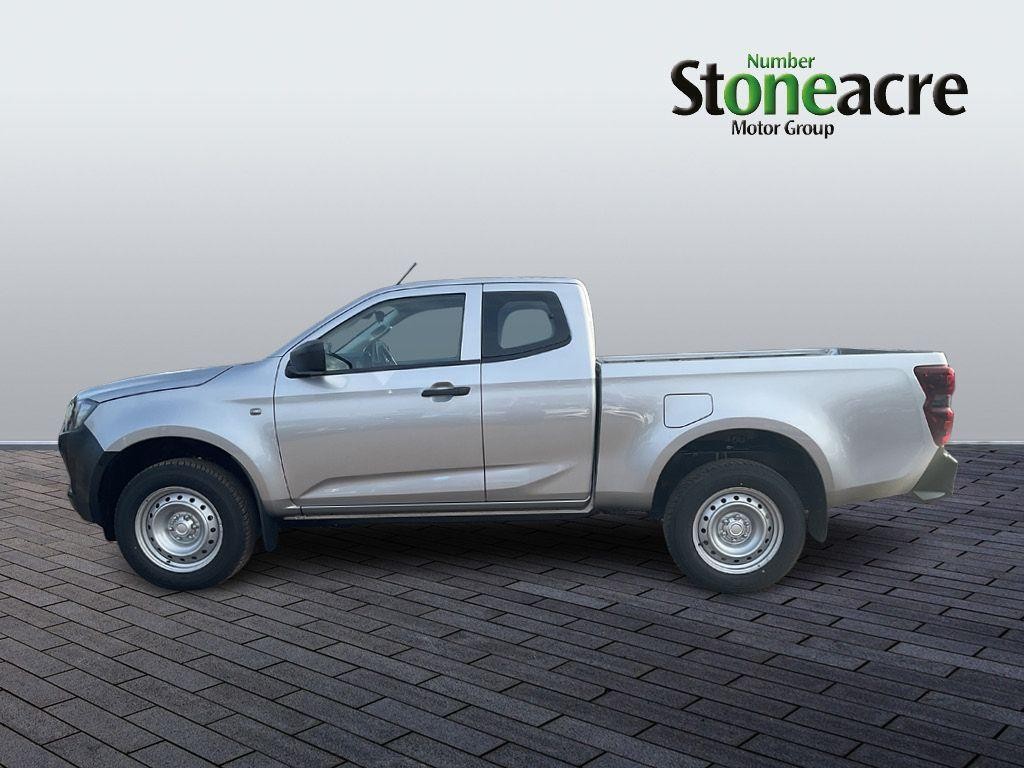 Isuzu D-Max Utility Image 6