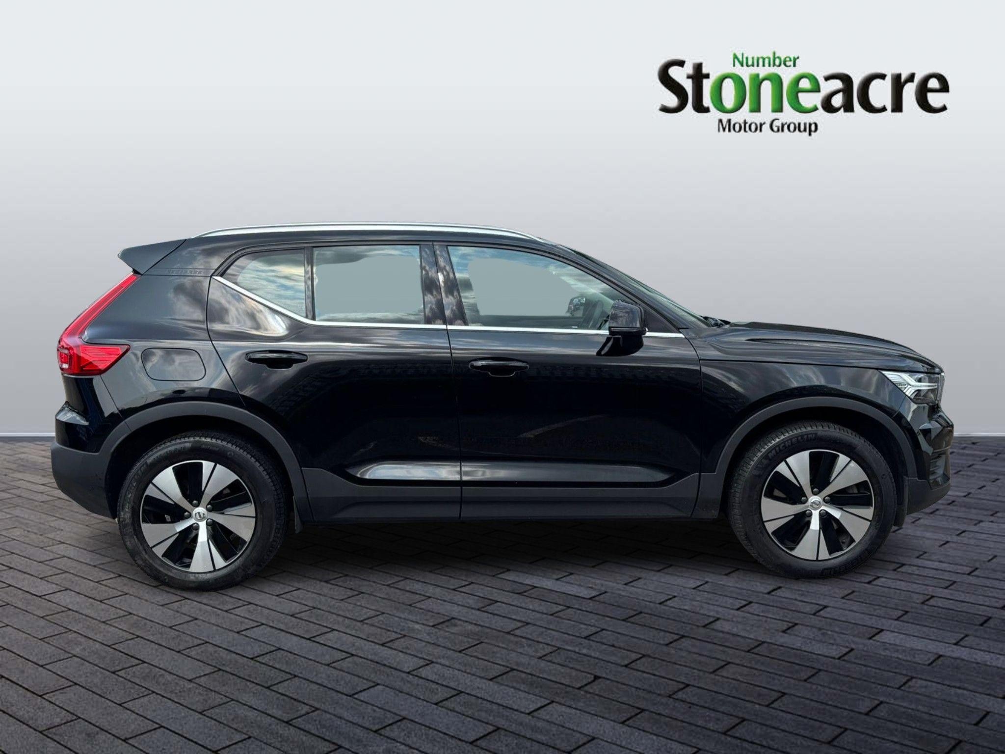 Volvo XC40 Image 2