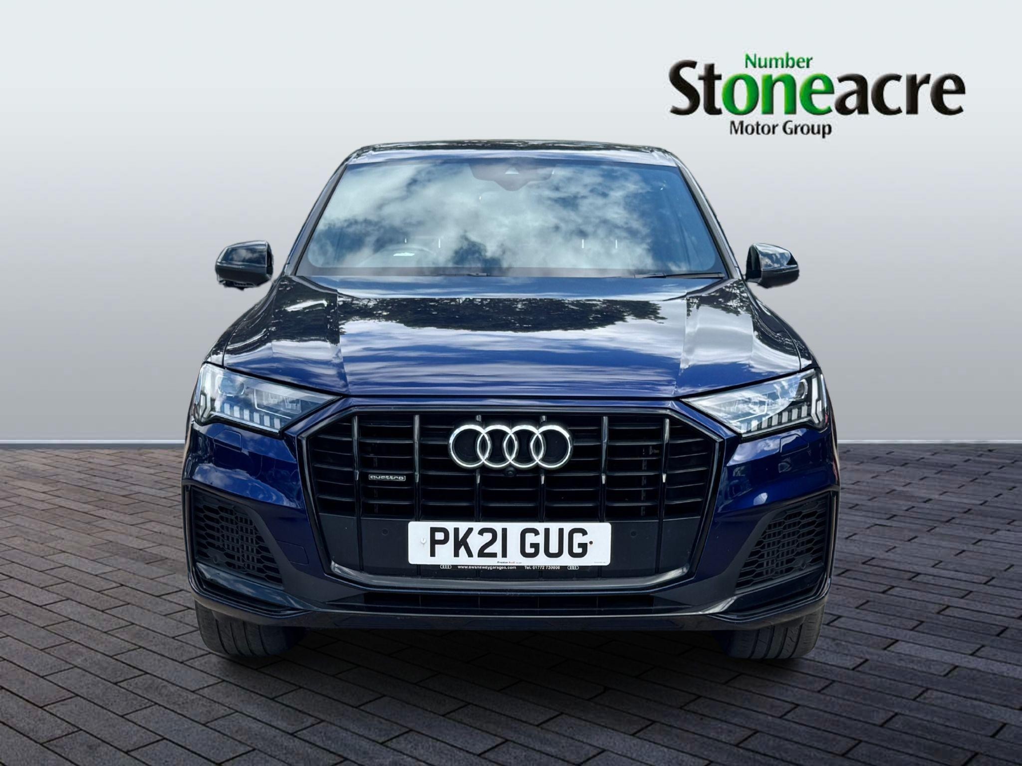 Audi Q7 Image 8