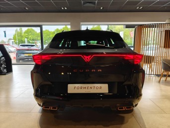 CUPRA Formentor 1.5 eHybrid 25.8kWh V1 DSG Euro 6 (s/s) 5dr null Image 3
