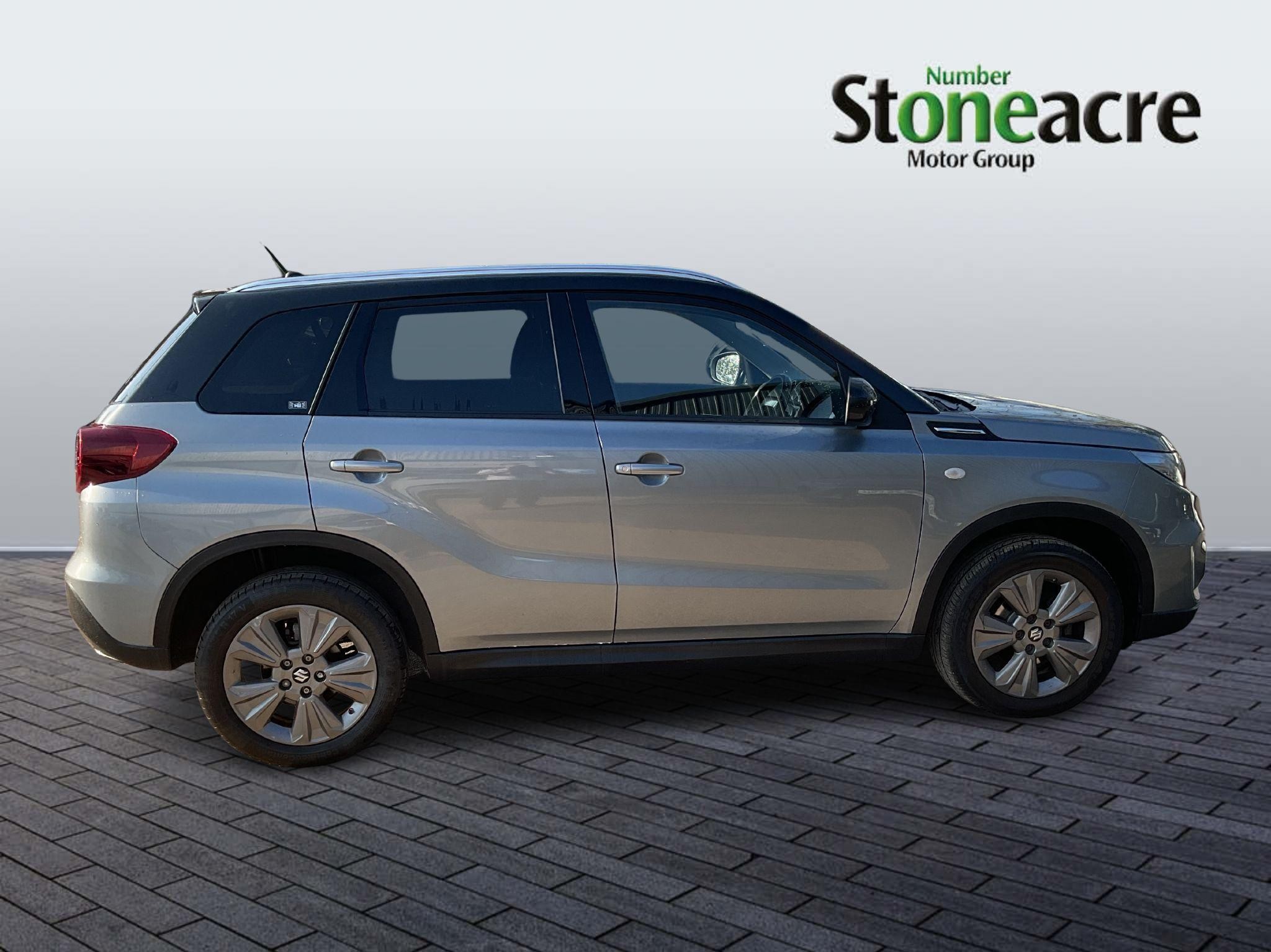 Suzuki Vitara Image 2