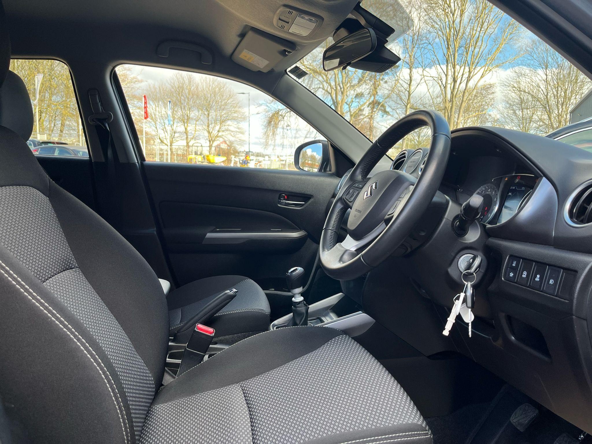 Suzuki Vitara Image 12