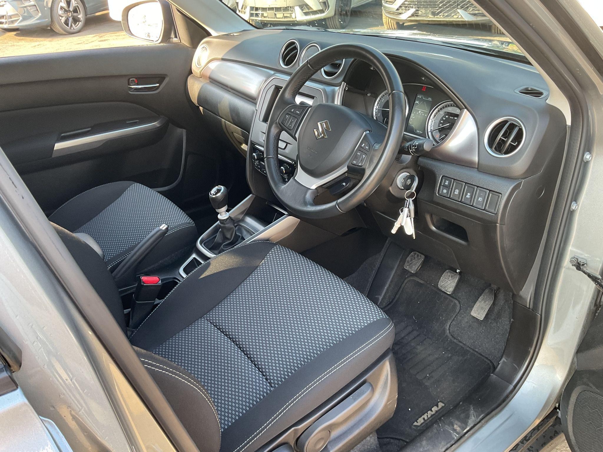 Suzuki Vitara Image 16