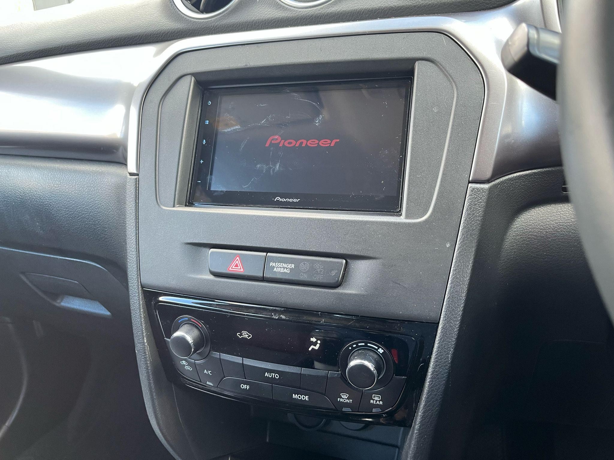 Suzuki Vitara Image 24