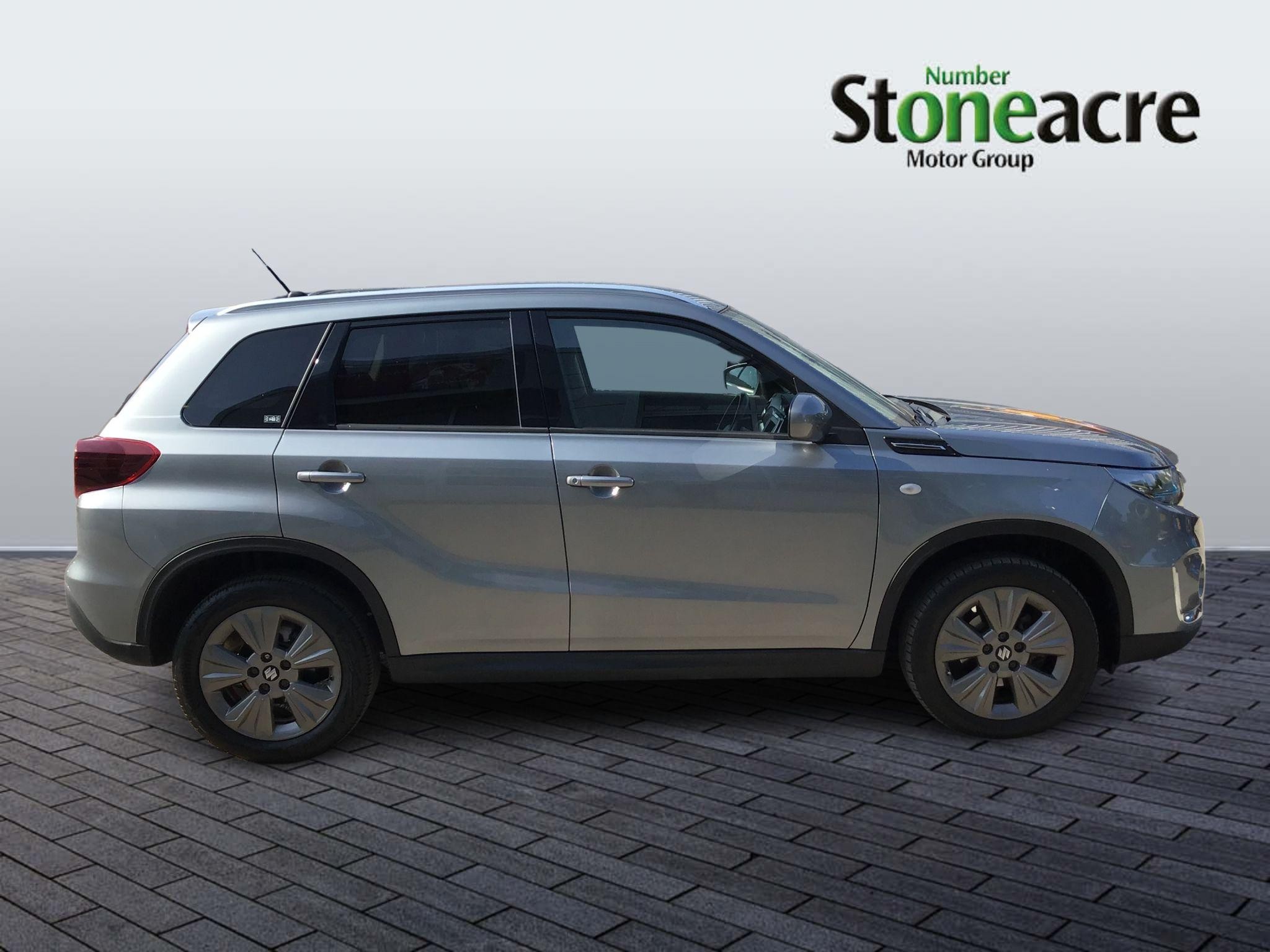 Suzuki Vitara Image 2