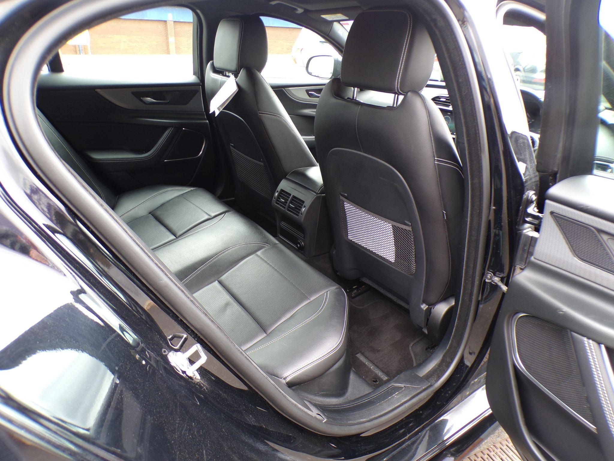 Jaguar XE Image 13