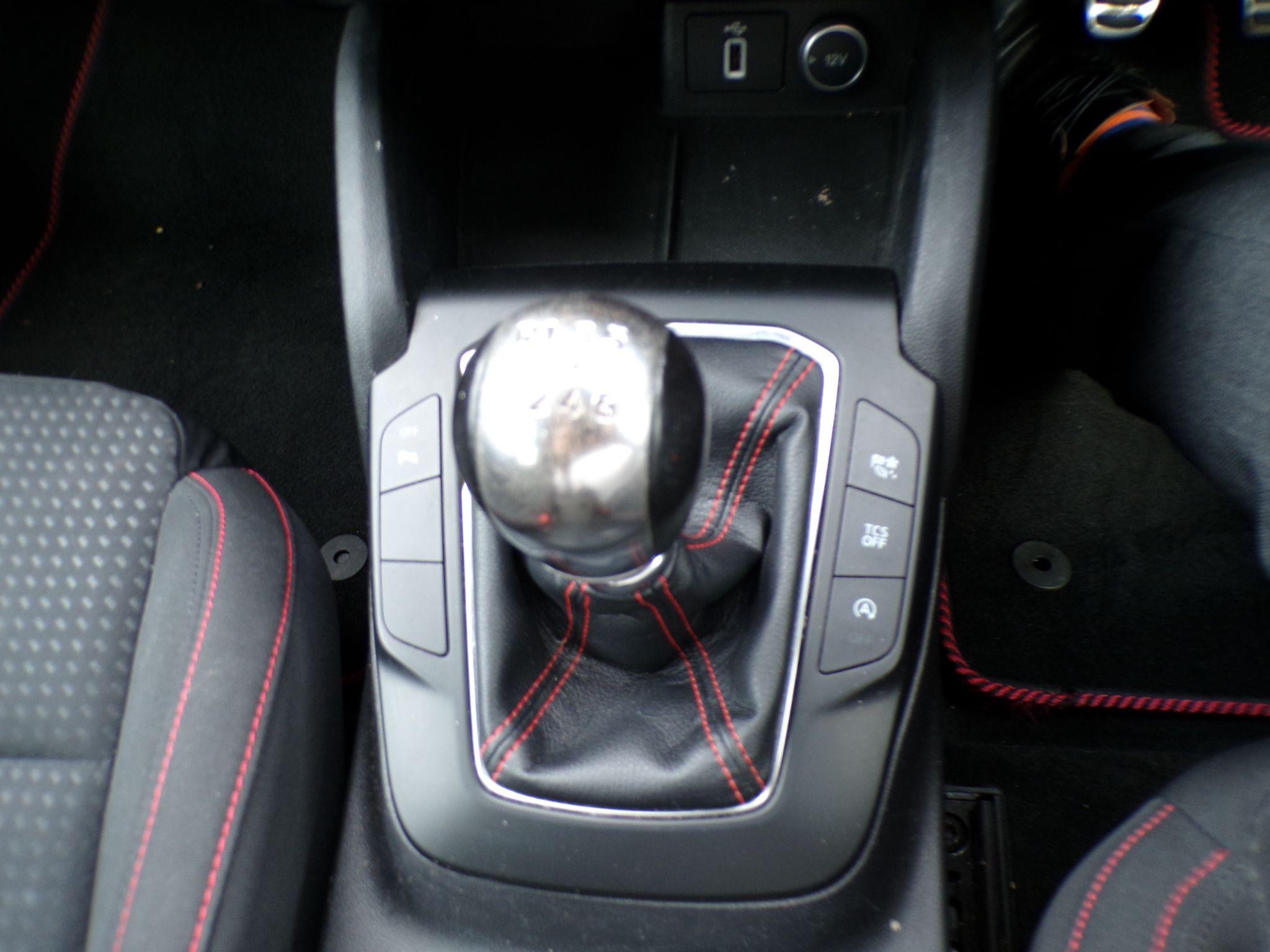Ford Focus Image 23