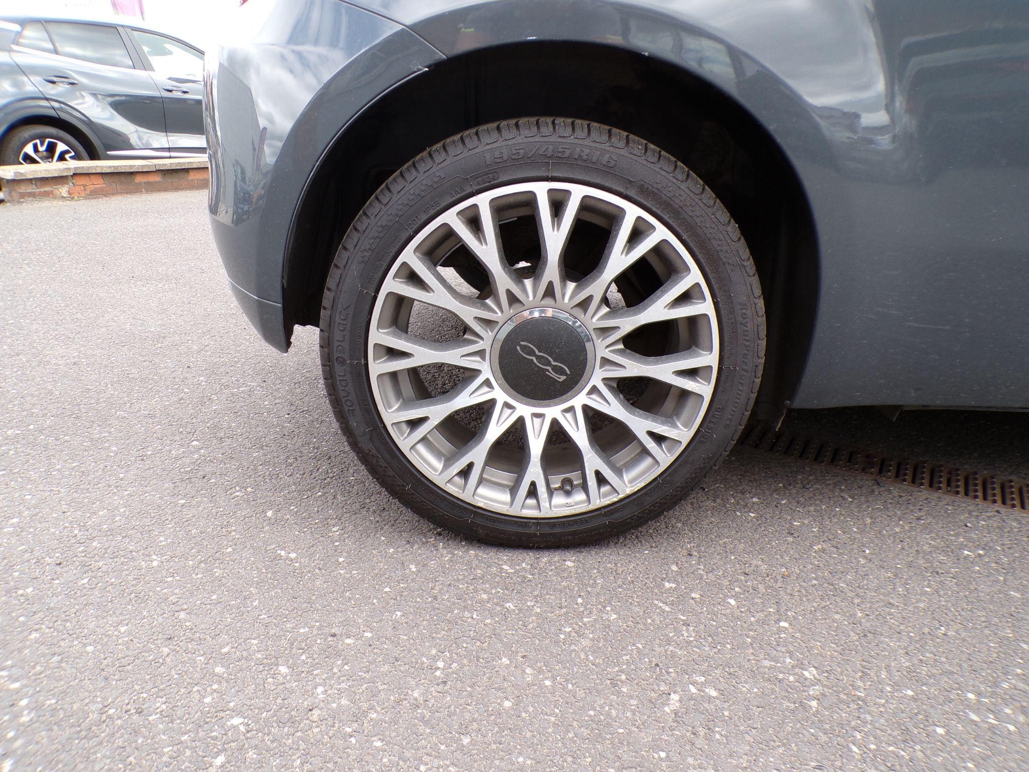 Fiat 500 Image 9