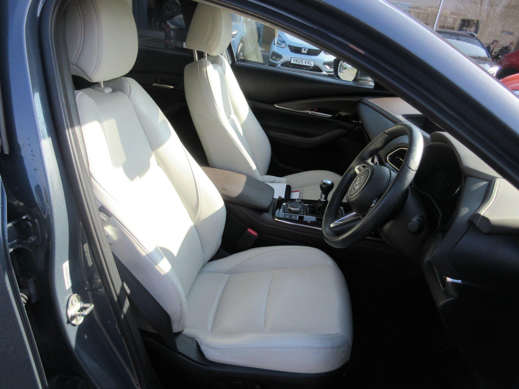 Mazda CX-30 Image 10