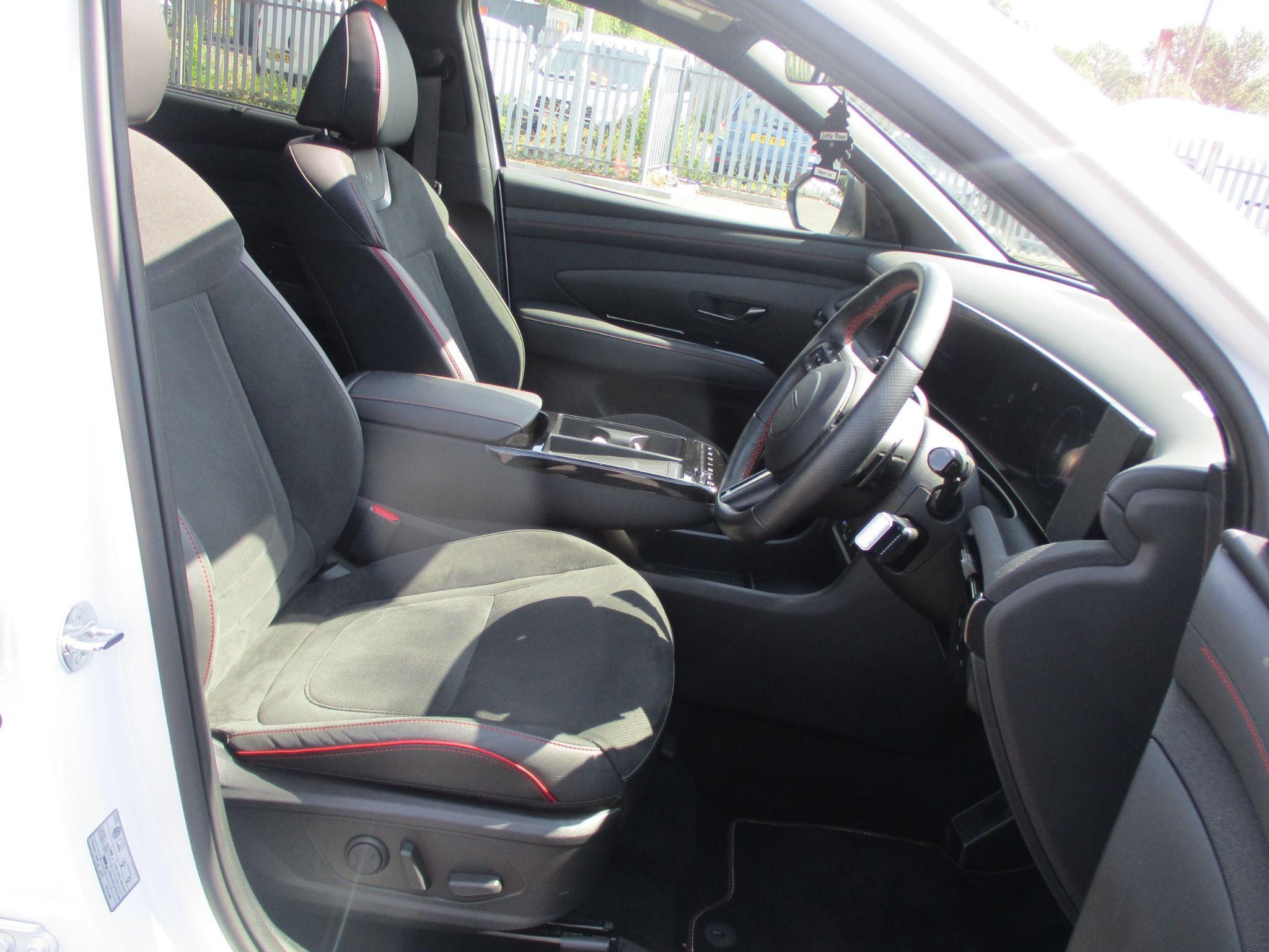 Hyundai TUCSON Image 8