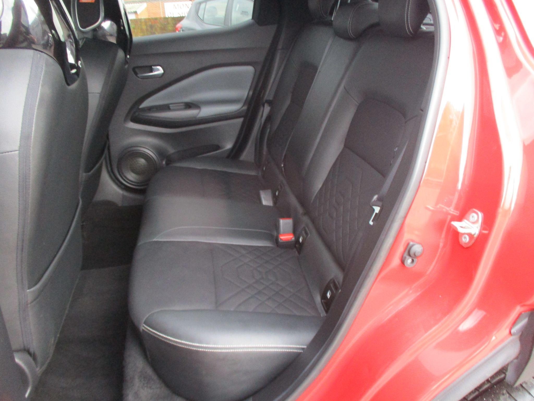 Nissan Juke Image 12