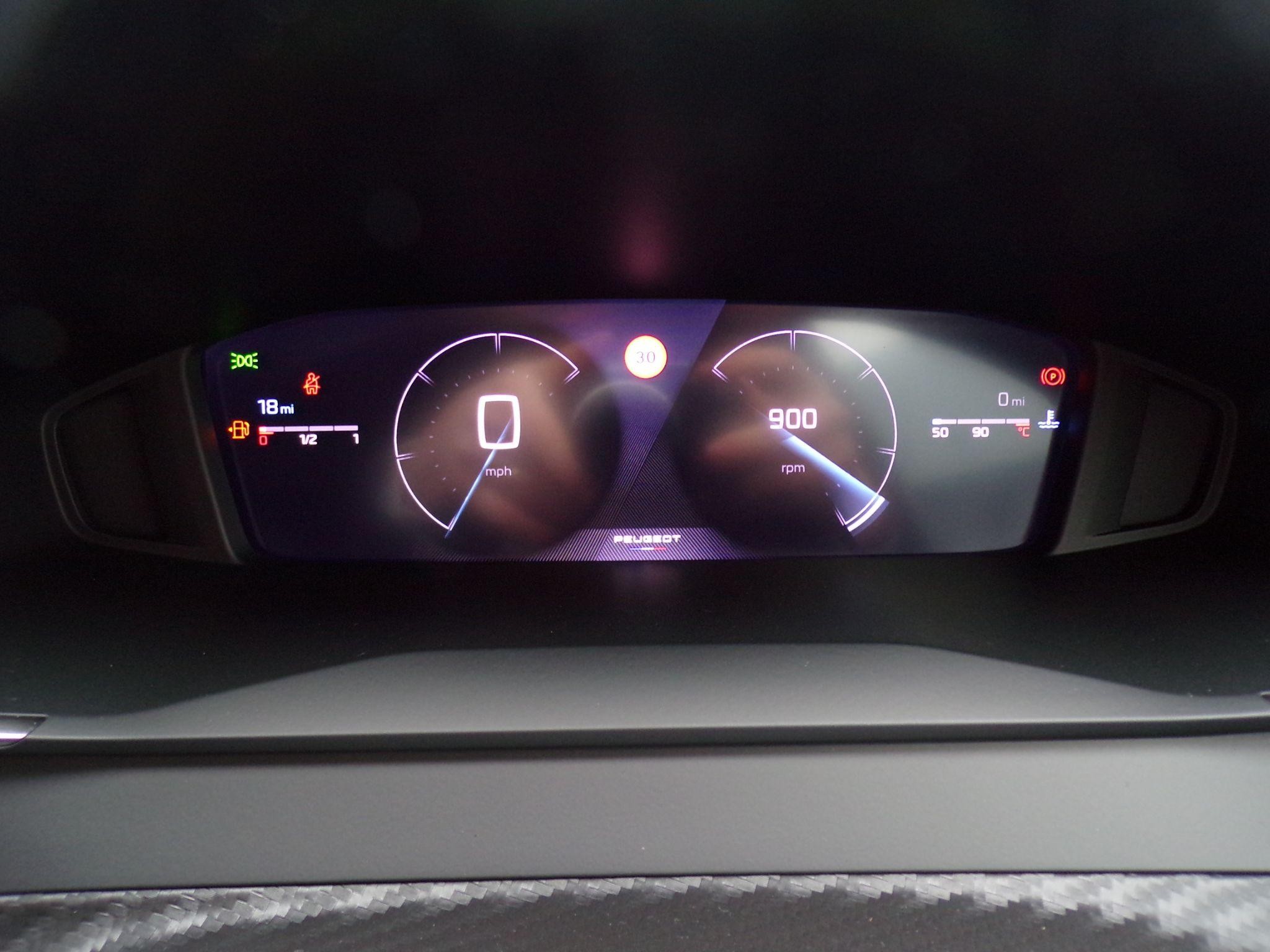 Peugeot 208 Image 12