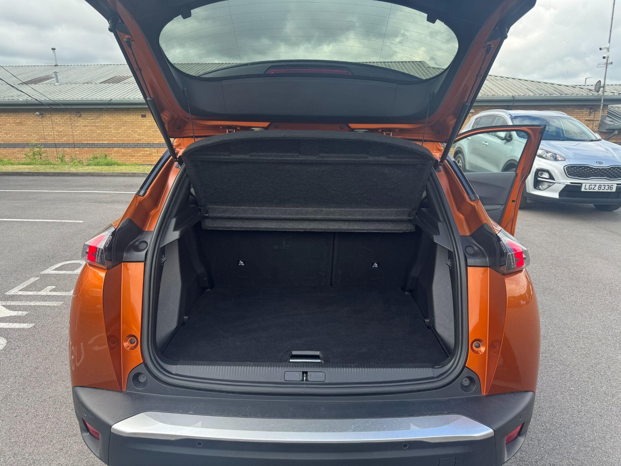 Peugeot 2008 Image 10
