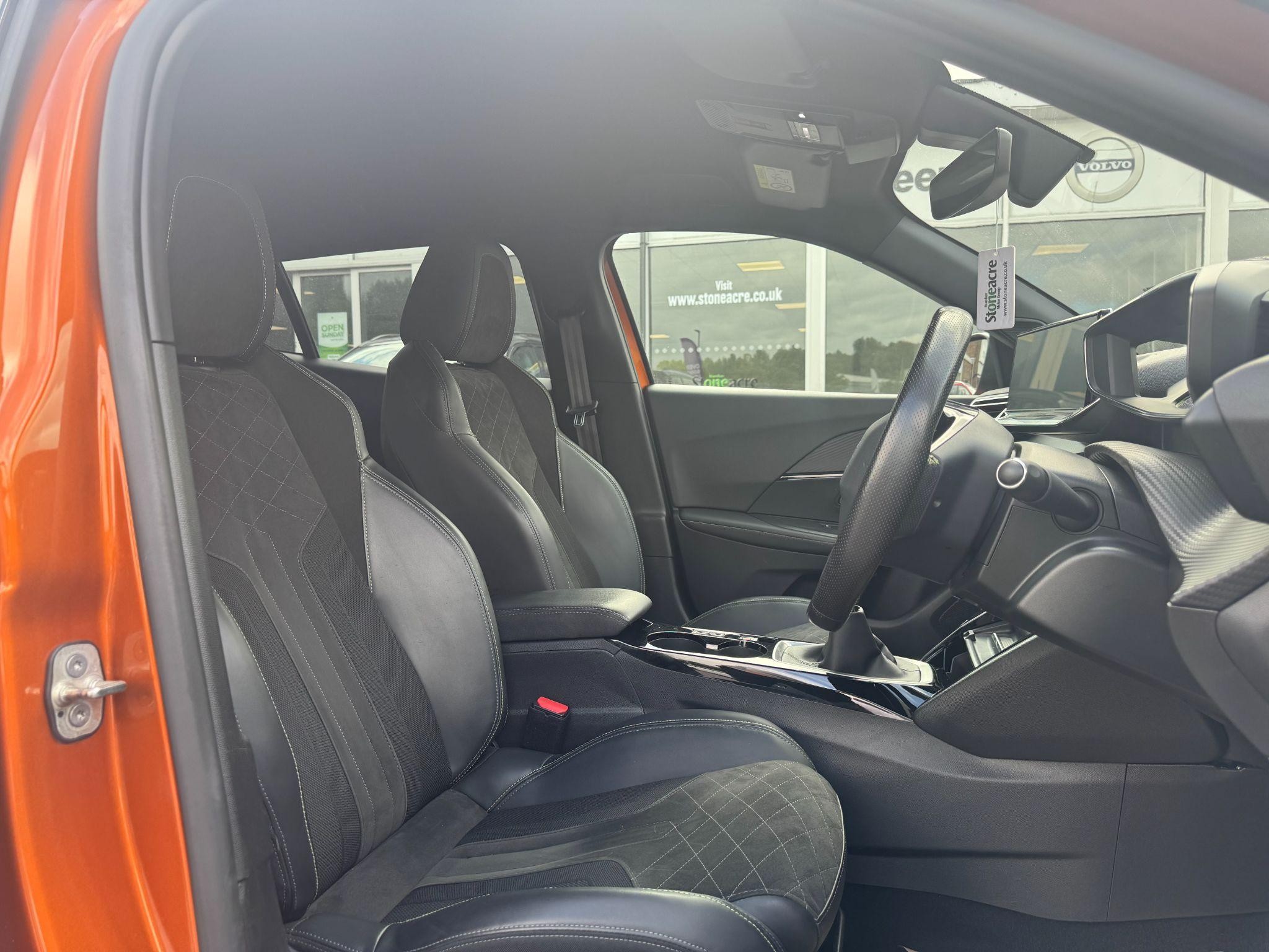 Peugeot 2008 Image 11