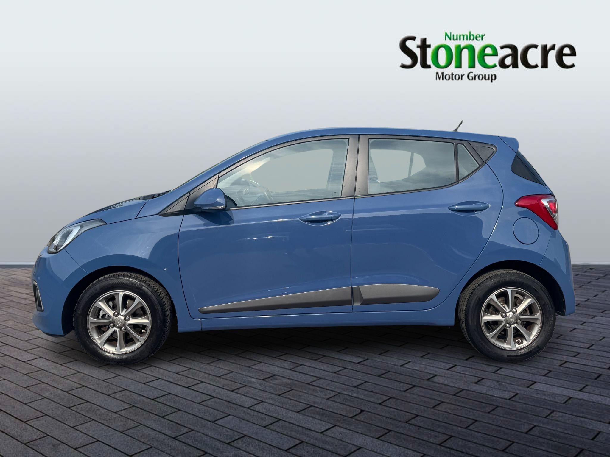 Hyundai i10 Image 6