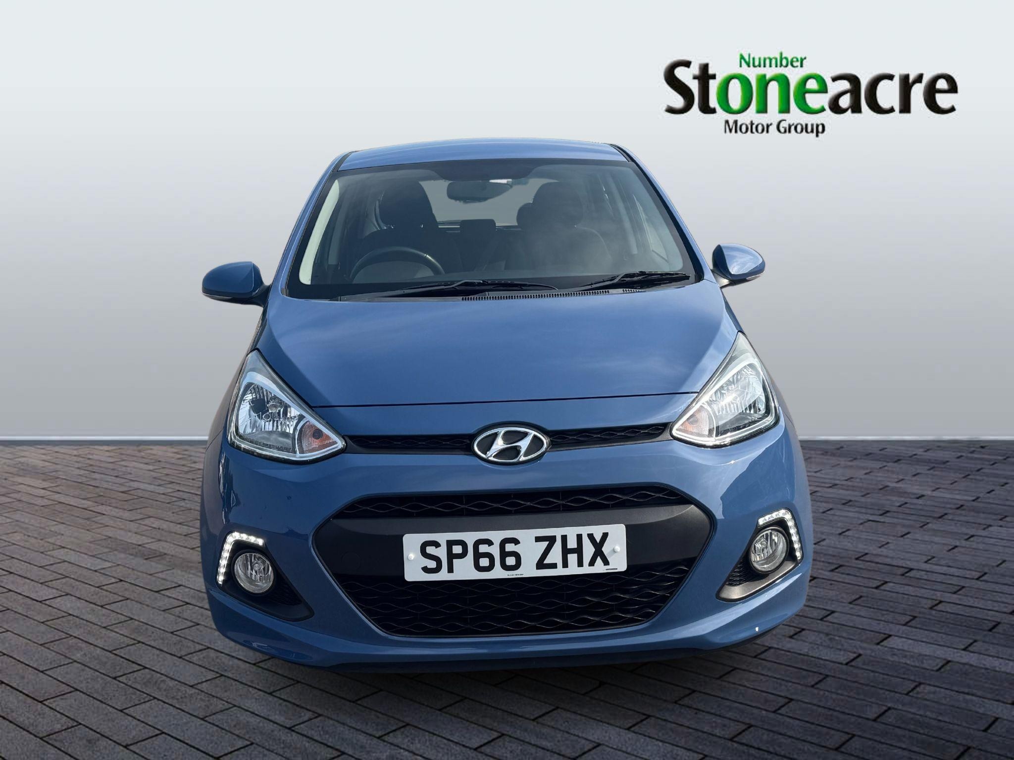 Hyundai i10 Image 8