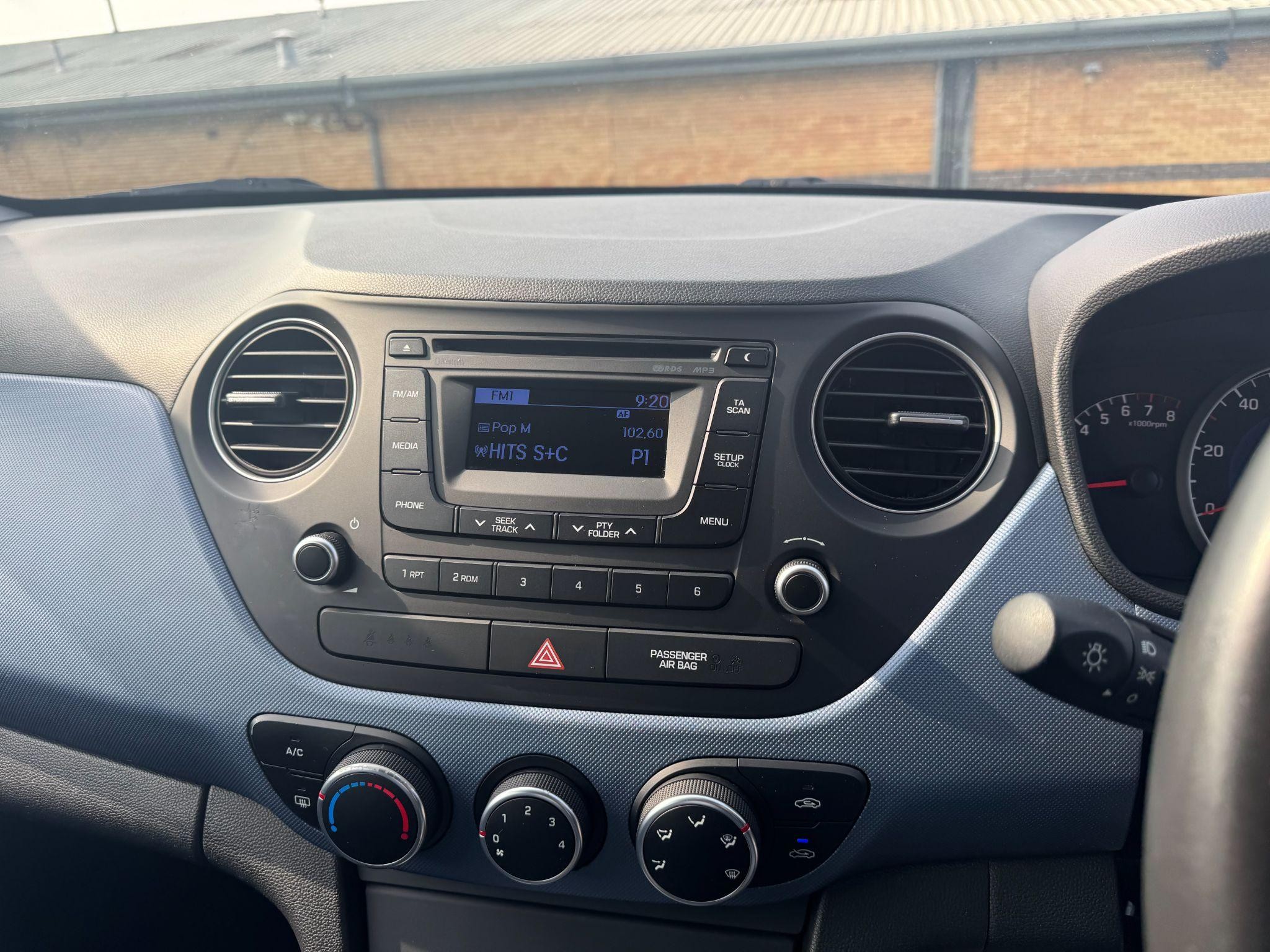 Hyundai i10 Image 13