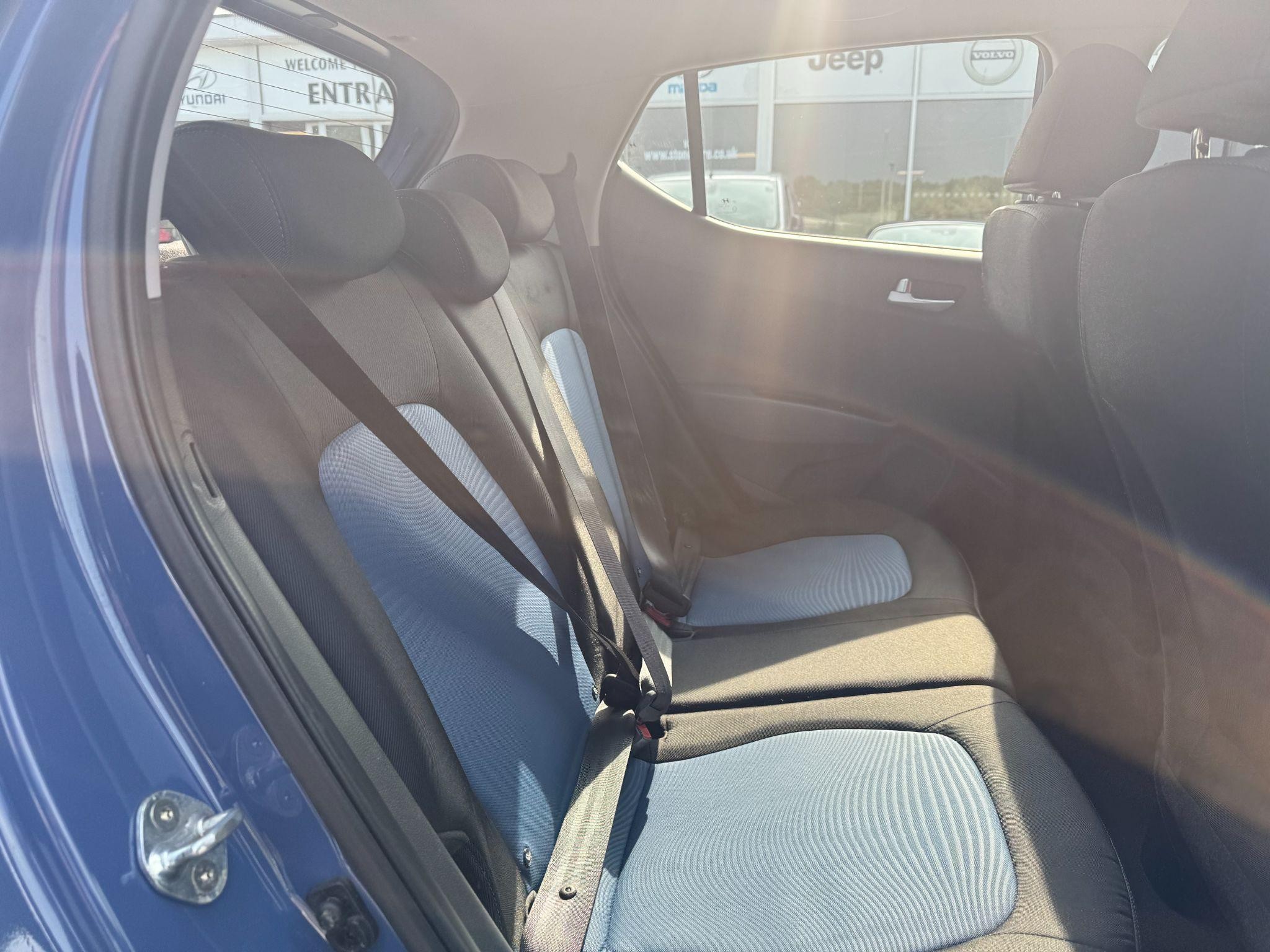 Hyundai i10 Image 15