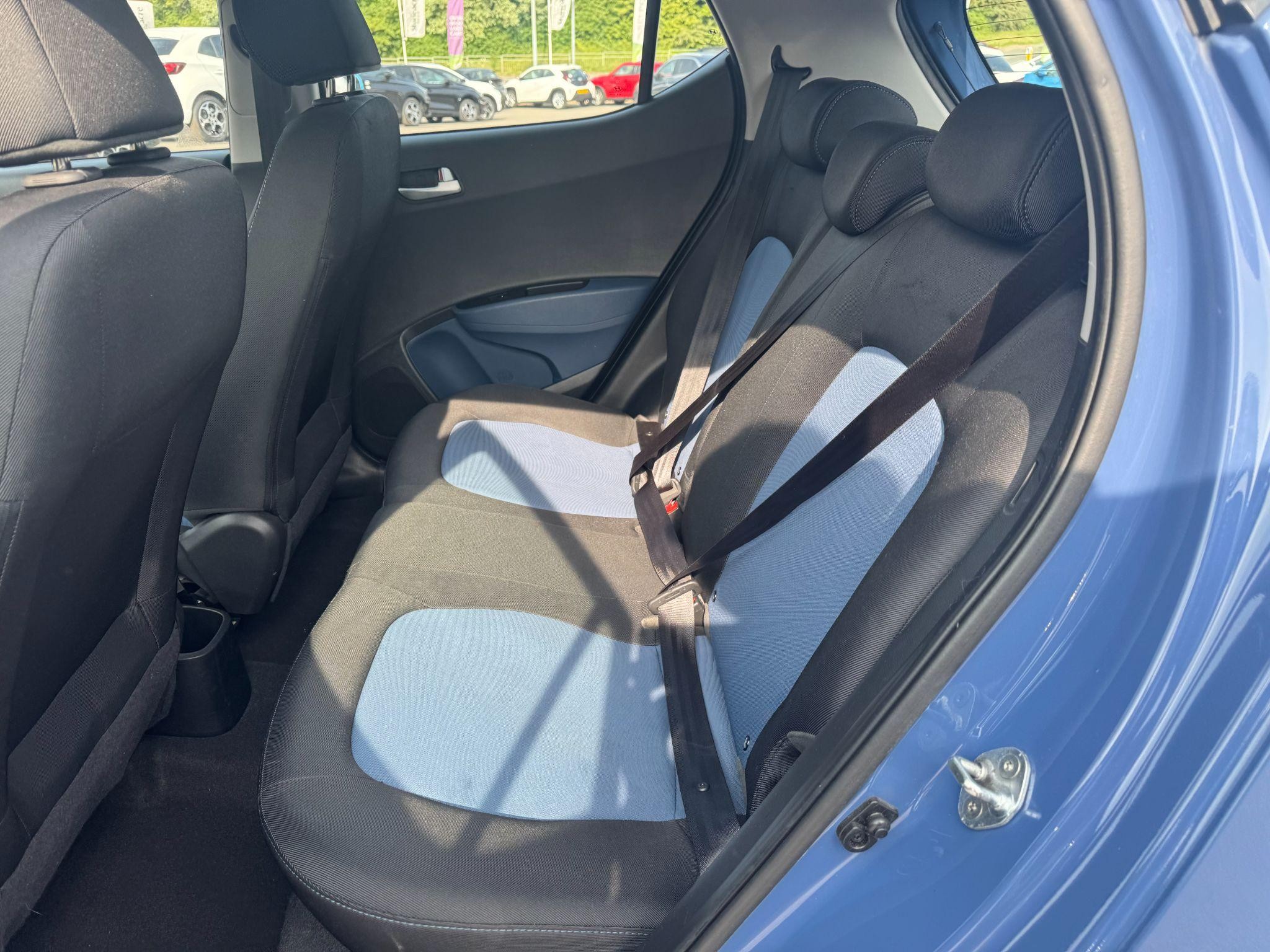 Hyundai i10 Image 16