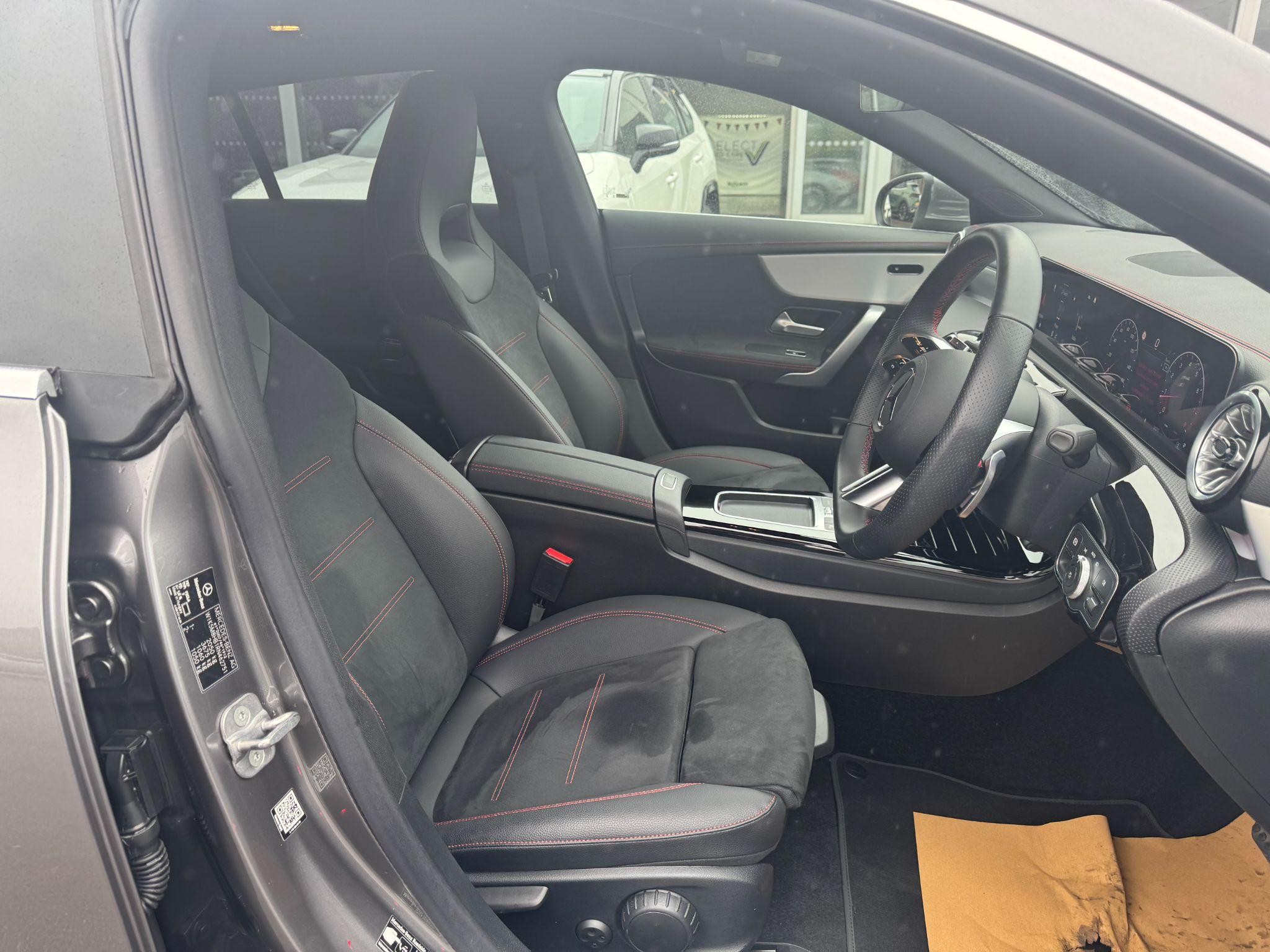Mercedes-Benz CLA Image 11