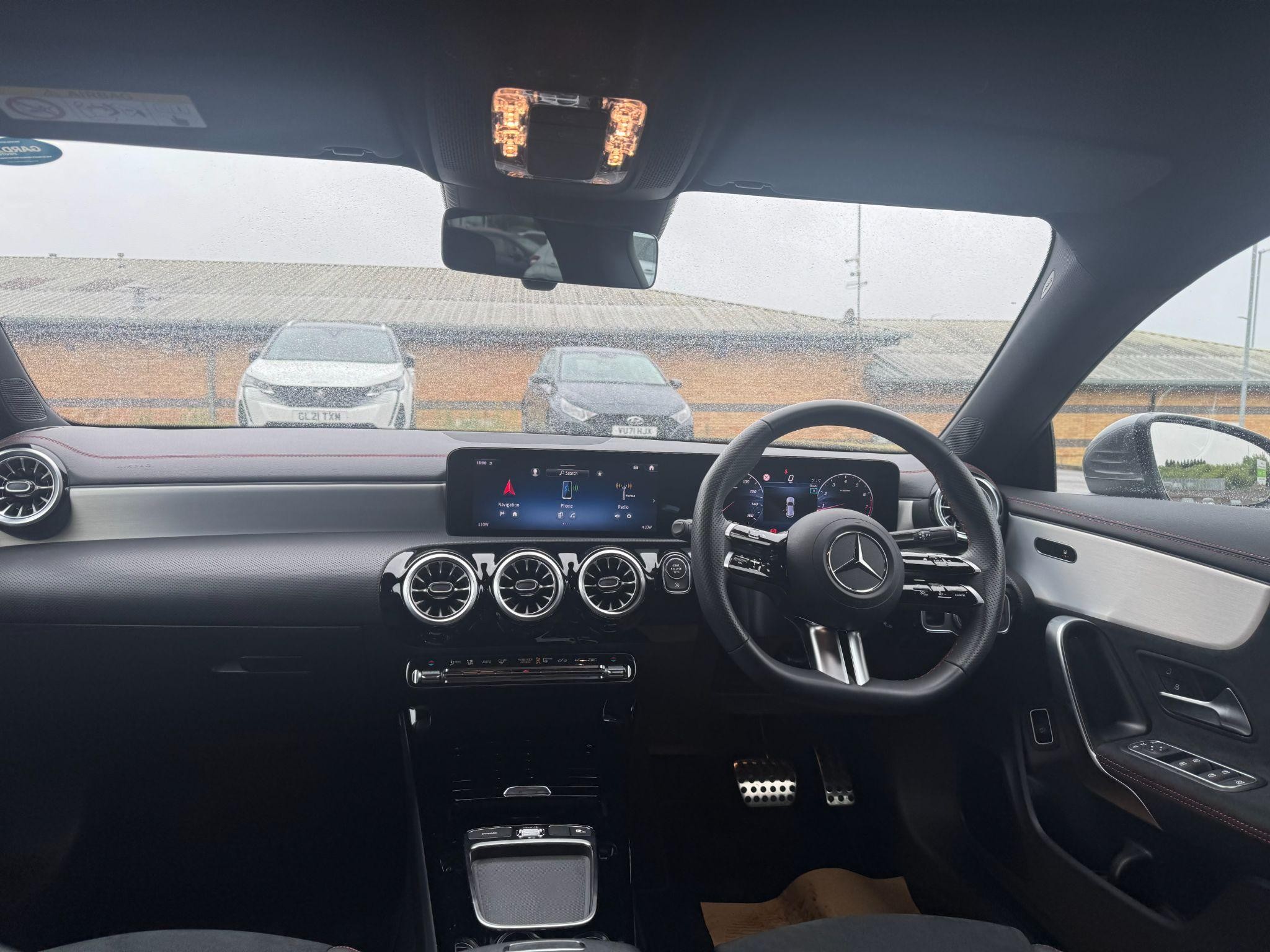 Mercedes-Benz CLA Image 18