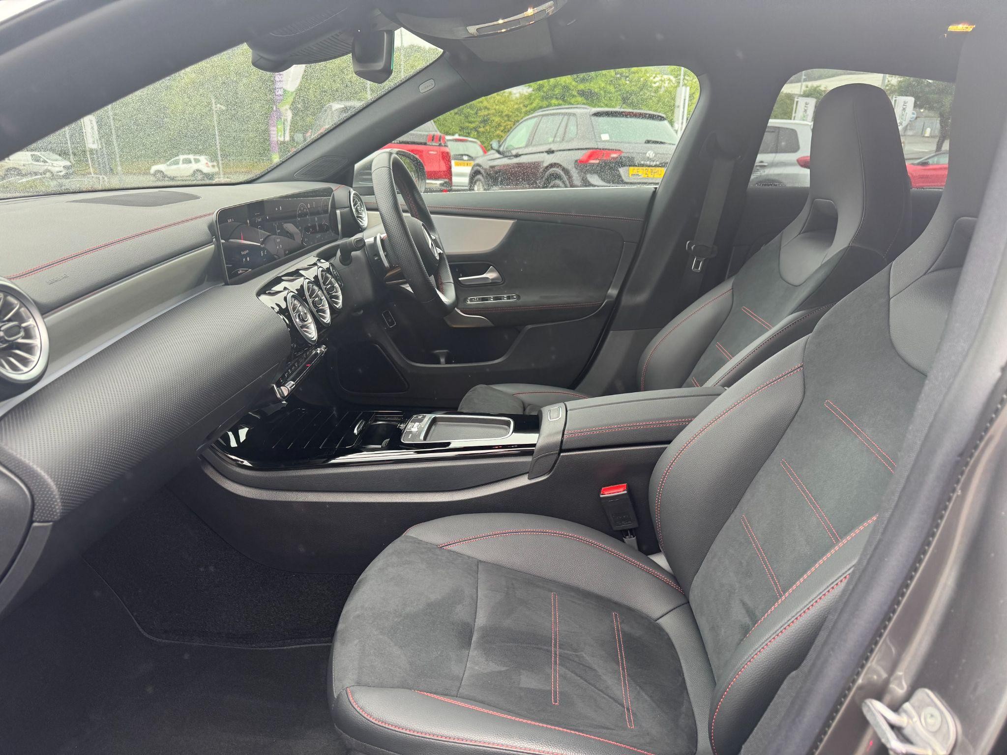 Mercedes-Benz CLA Image 19