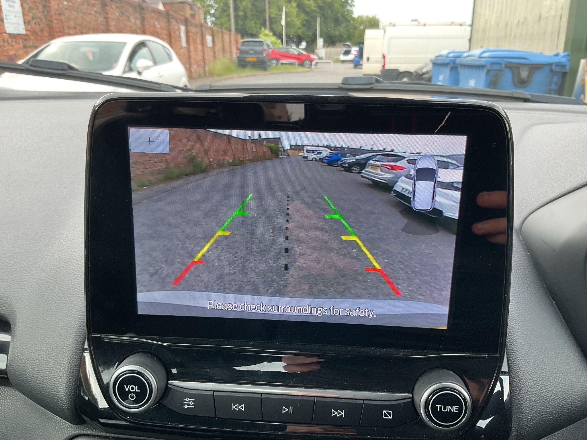 Ford EcoSport Image 24