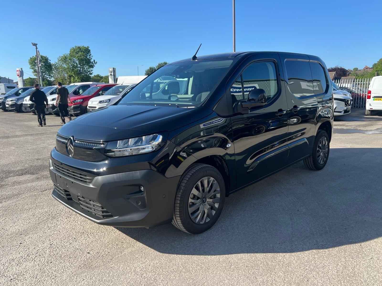 Citroen Berlingo Panel Van Image 3