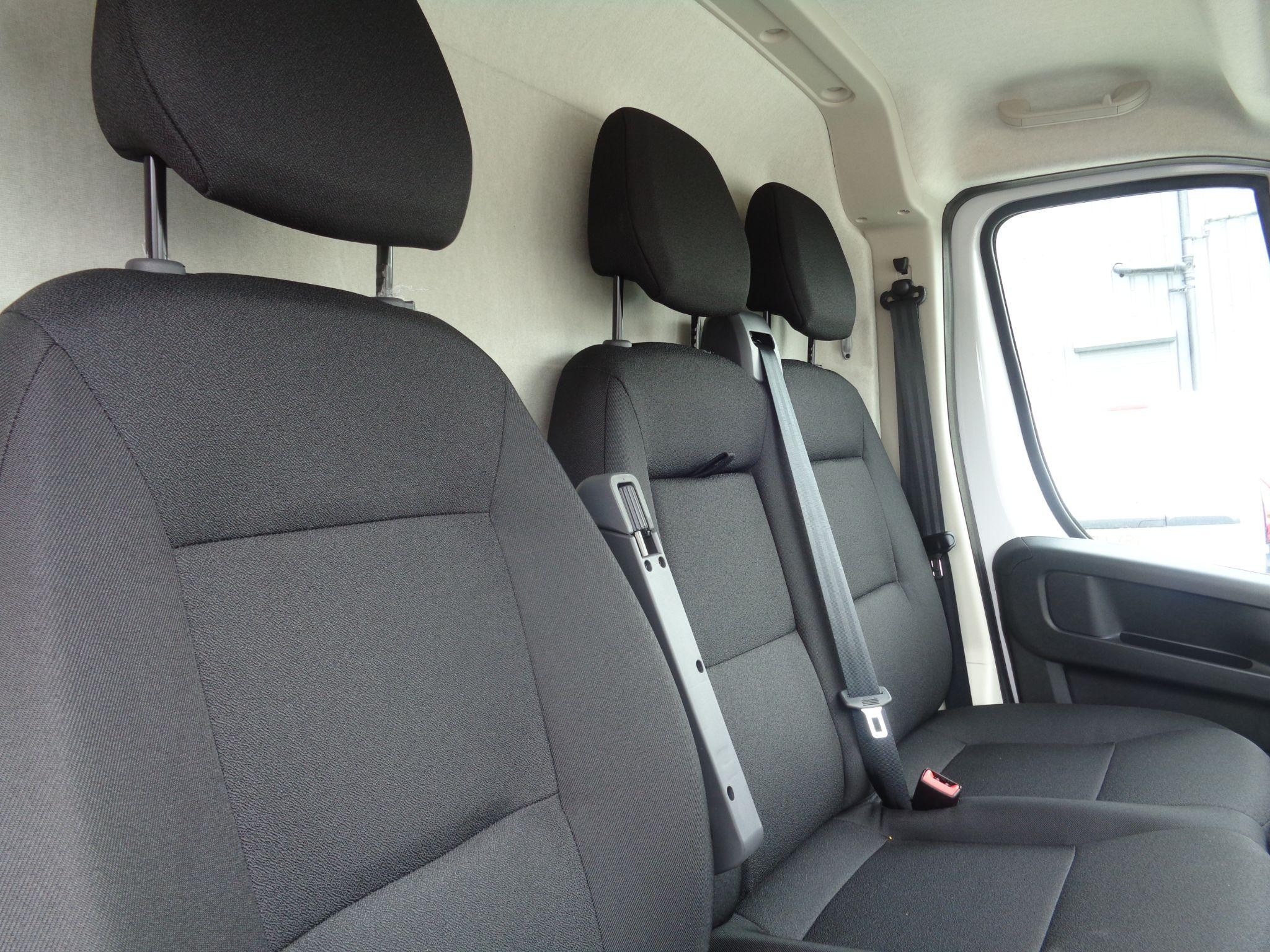 Citroen Relay Image 18