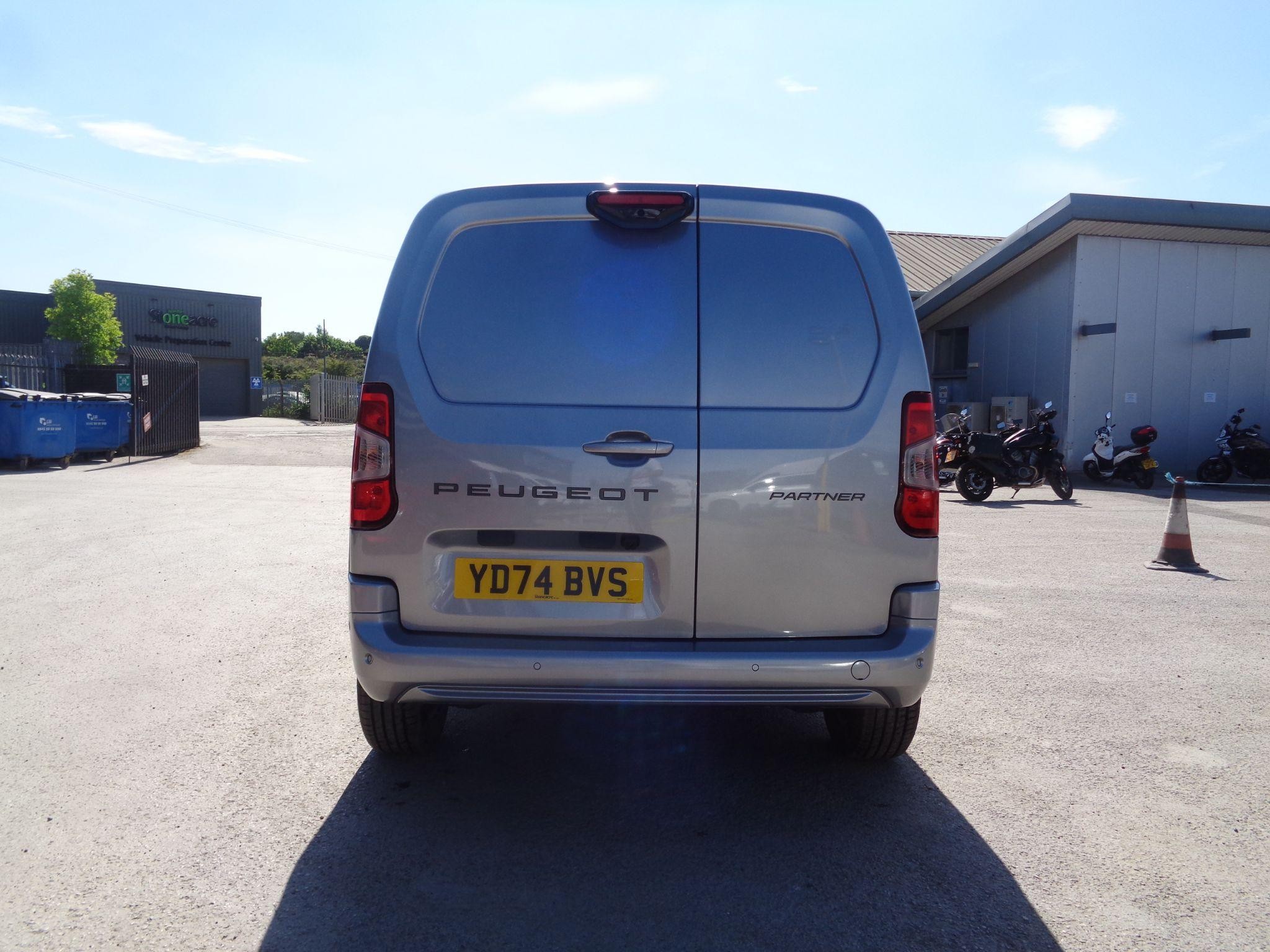 Peugeot Partner Image 4
