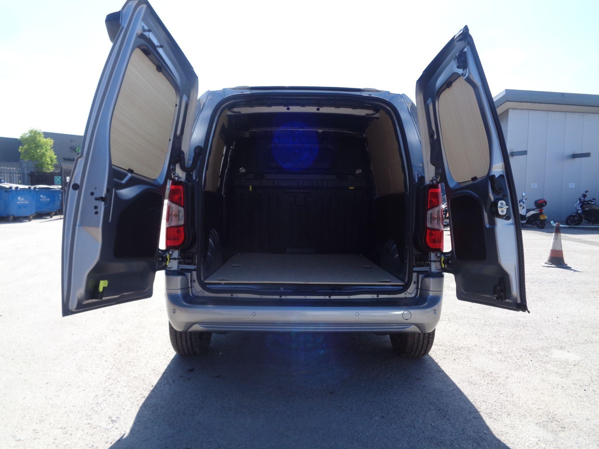 Peugeot Partner Image 5