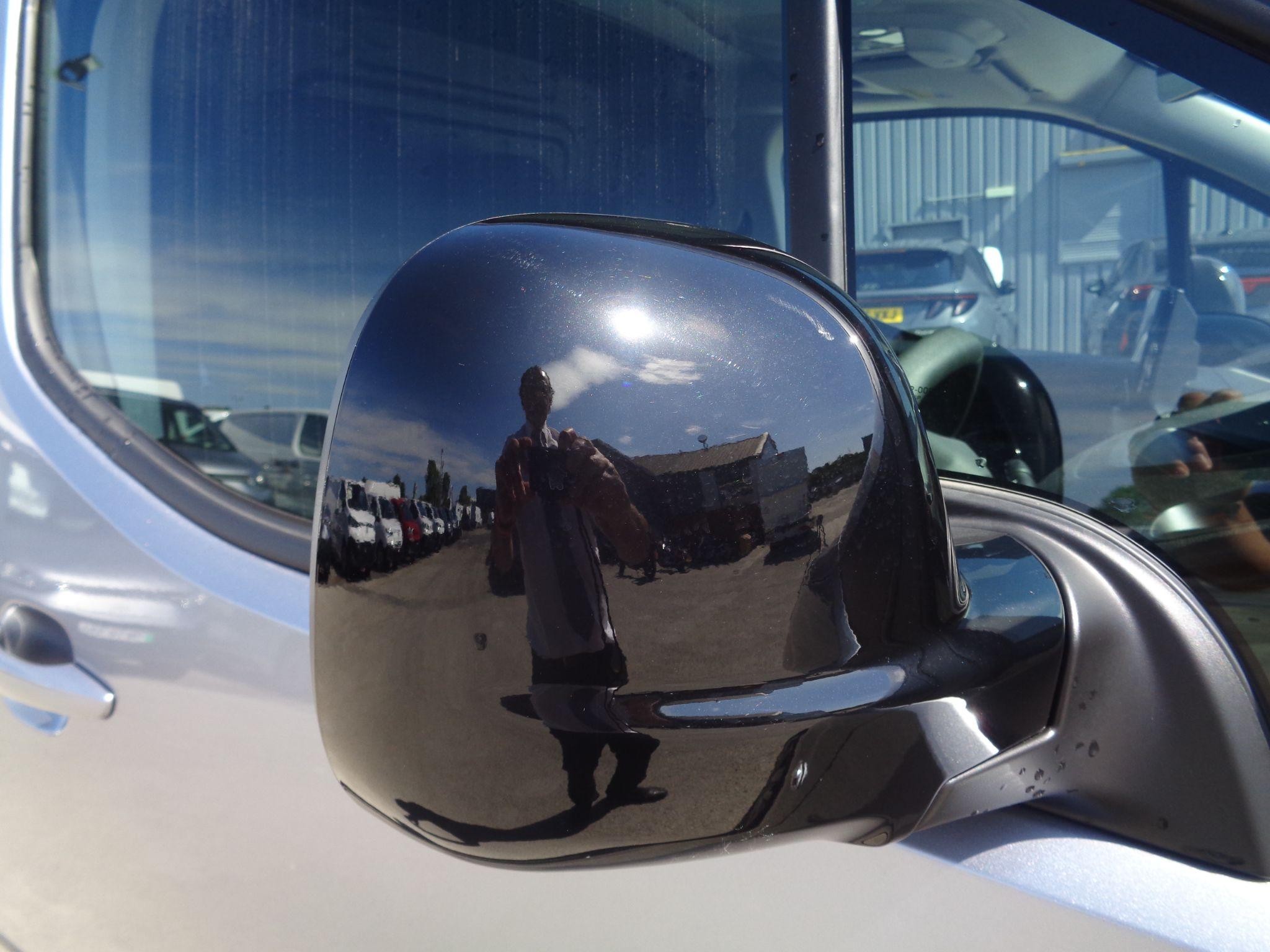 Peugeot Partner Image 13