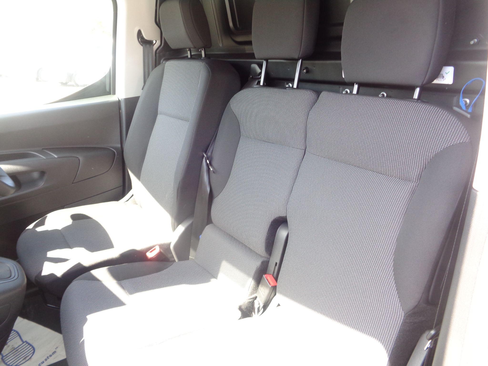 Peugeot Partner Image 15