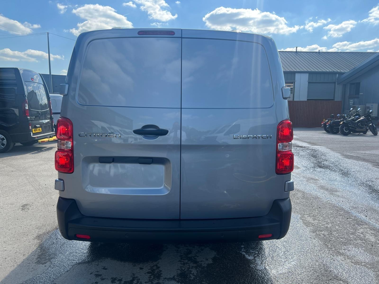 Citroen Dispatch Image 4