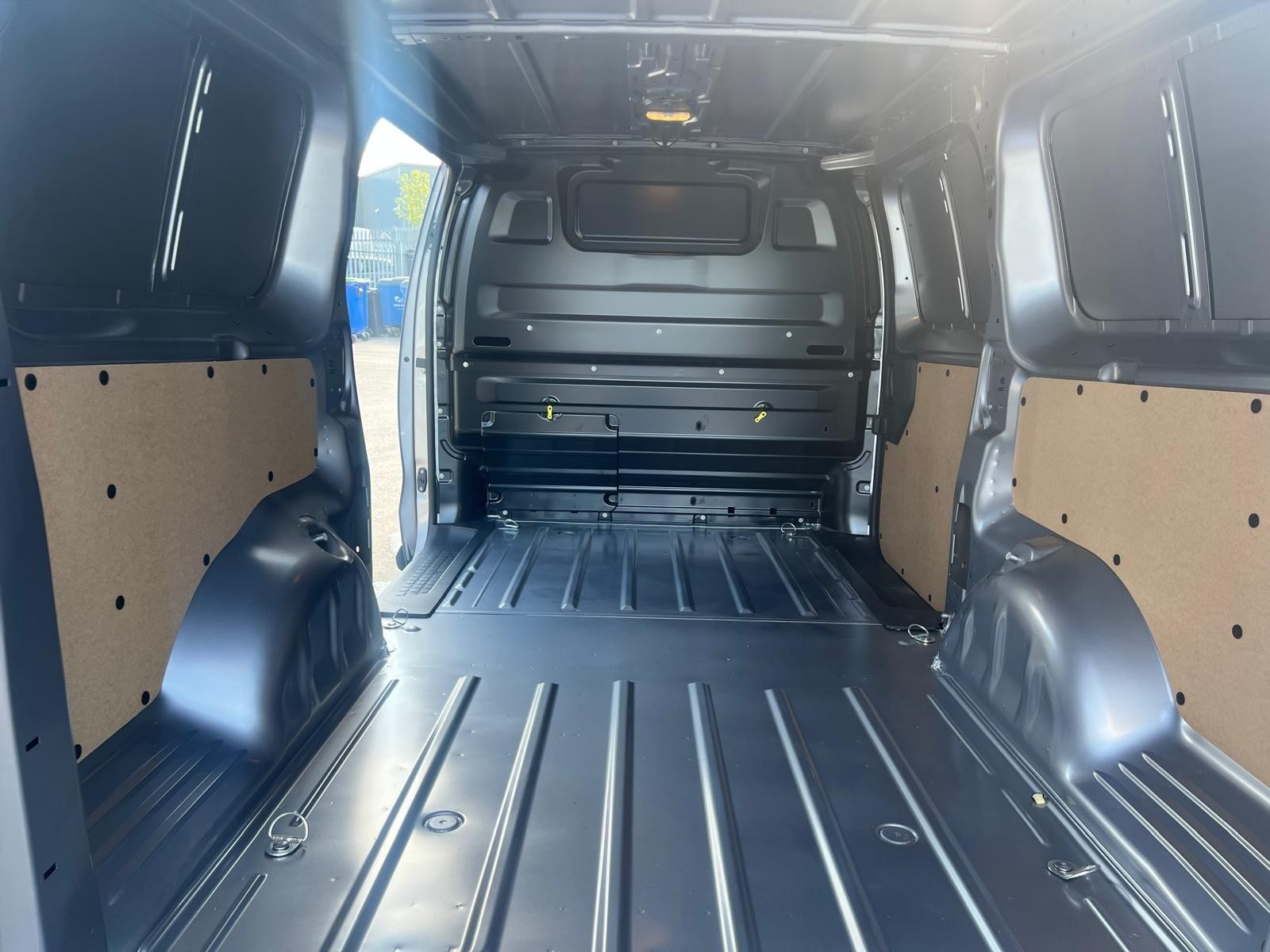 Citroen Dispatch Image 12