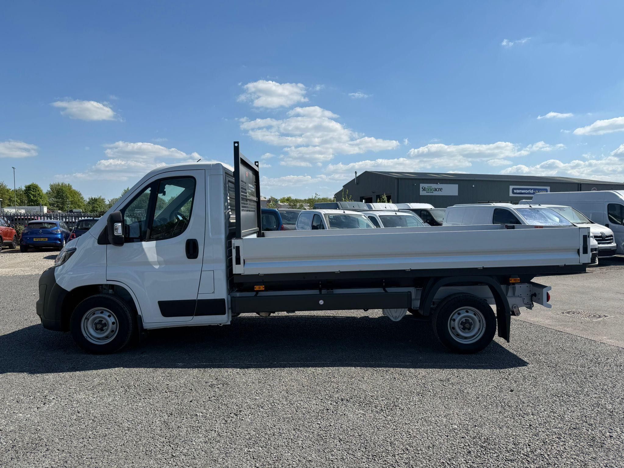 Peugeot Boxer Image 1