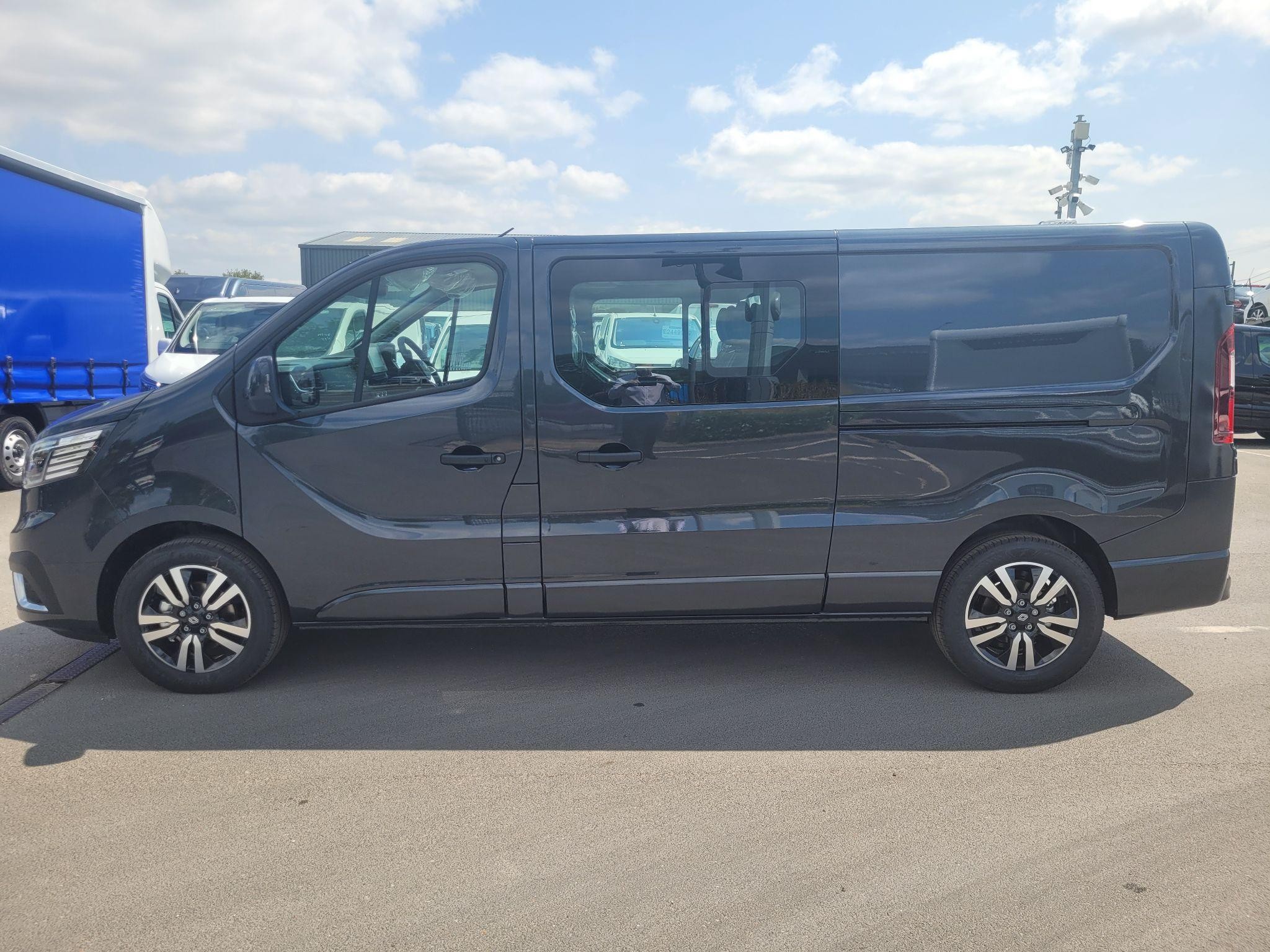 Renault Trafic Image 6
