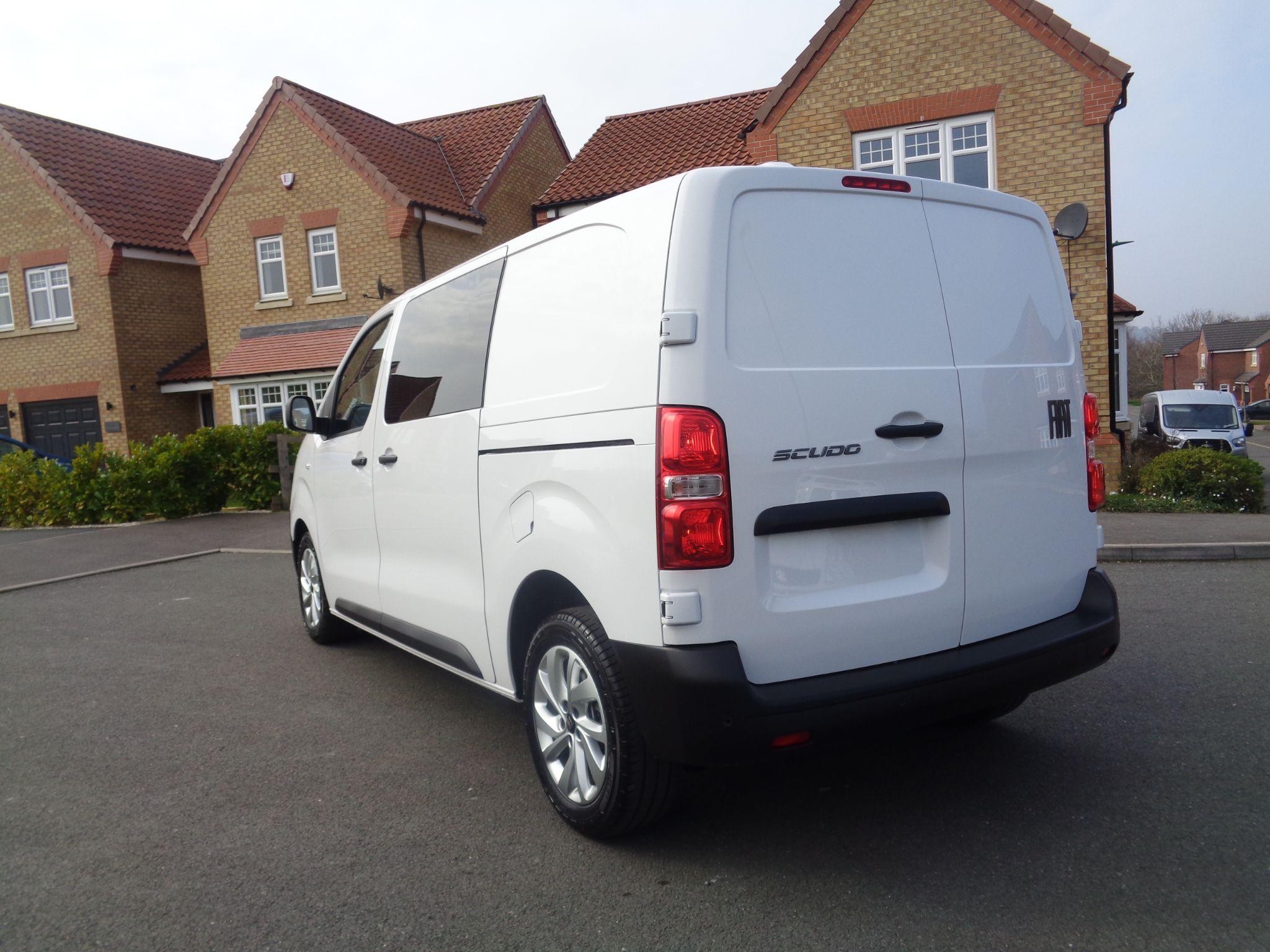 Fiat Scudo Crew Van Image 4