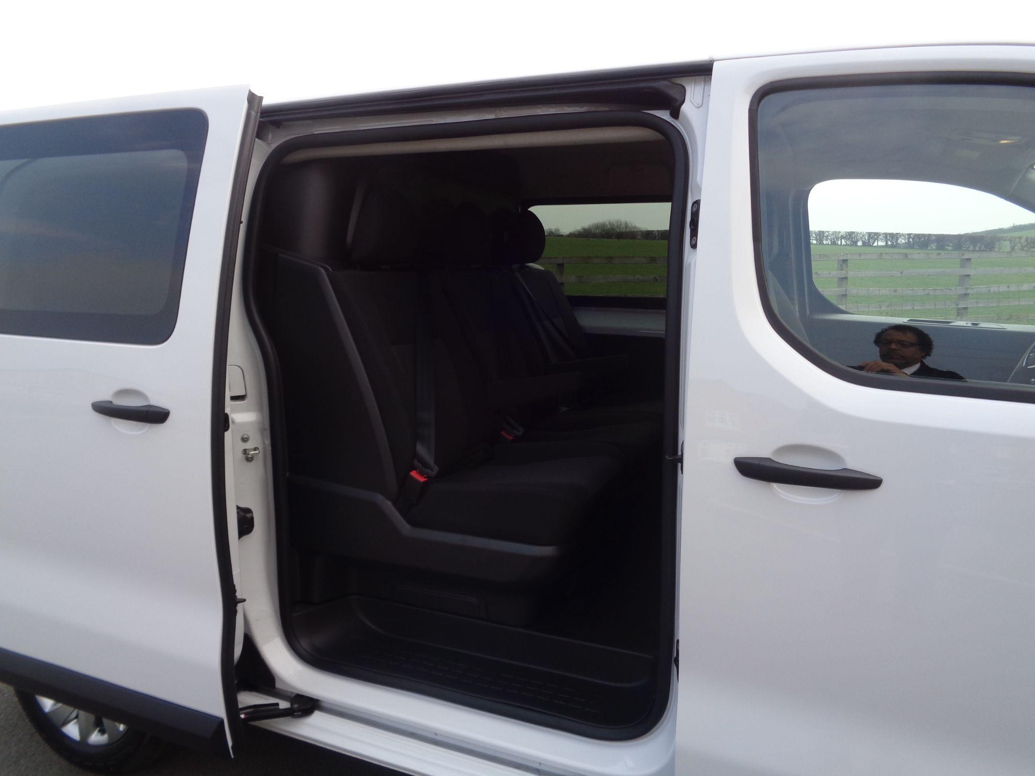 Fiat Scudo Crew Van Image 21