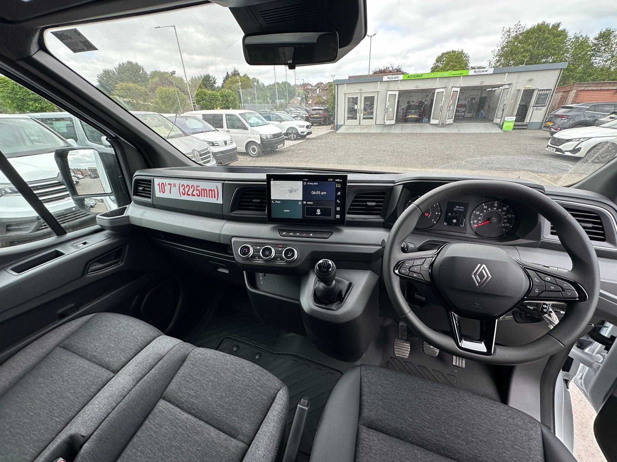 Renault Master Image 17