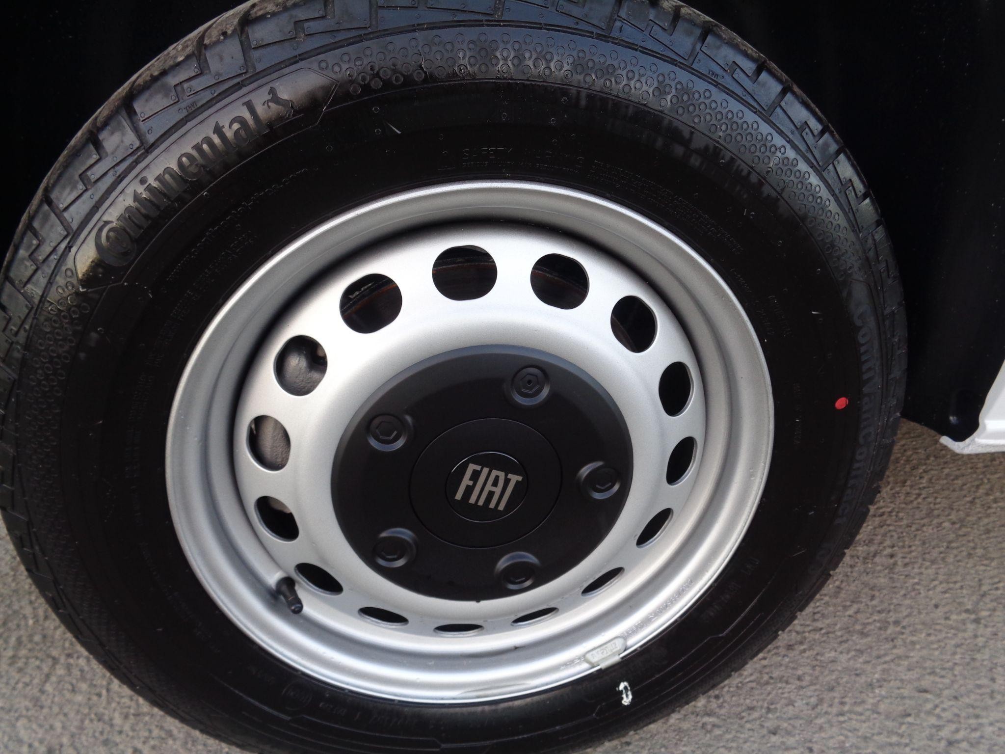 Fiat Scudo Crew Van Image 13
