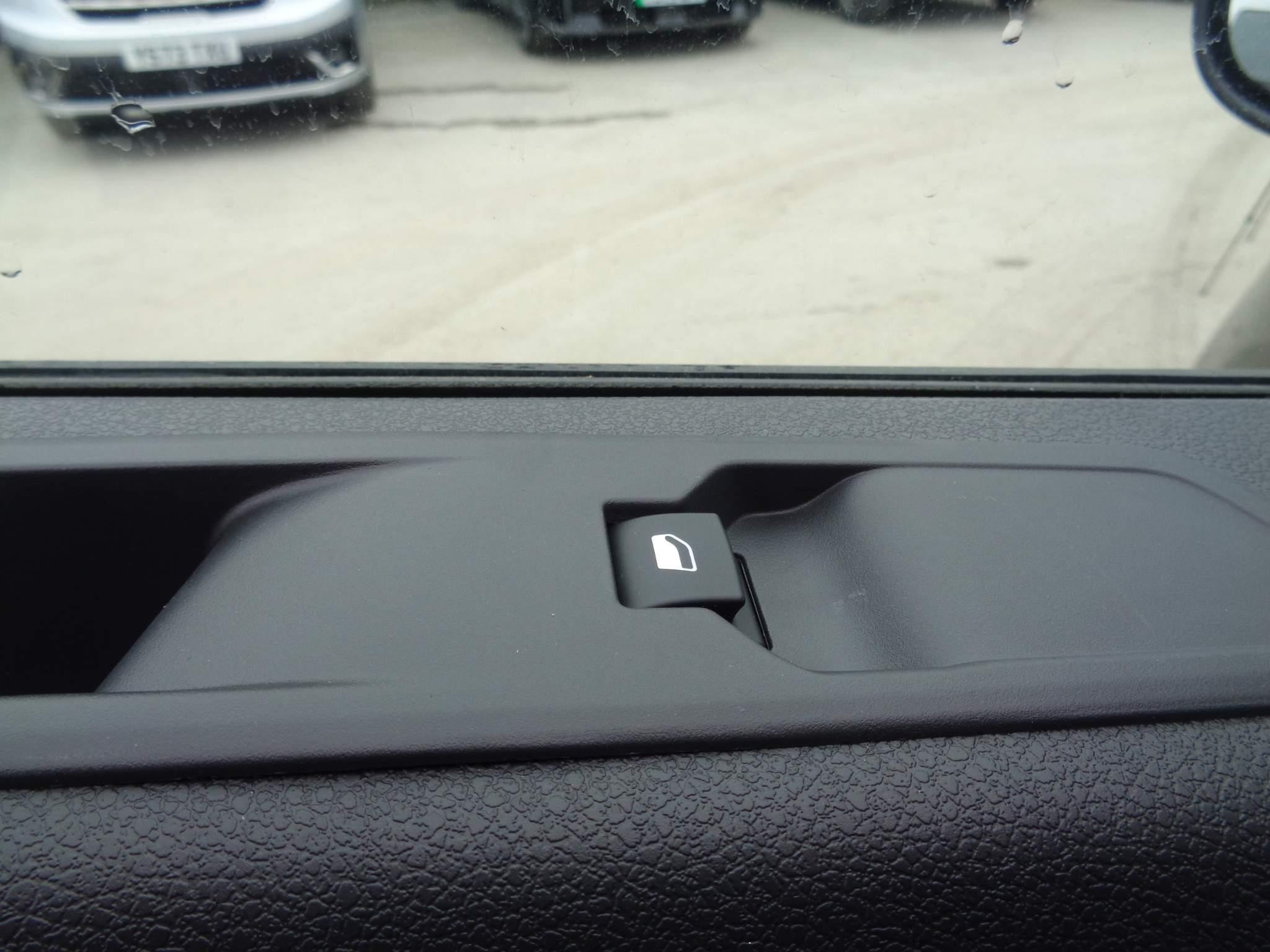 Fiat Scudo Crew Van Image 14